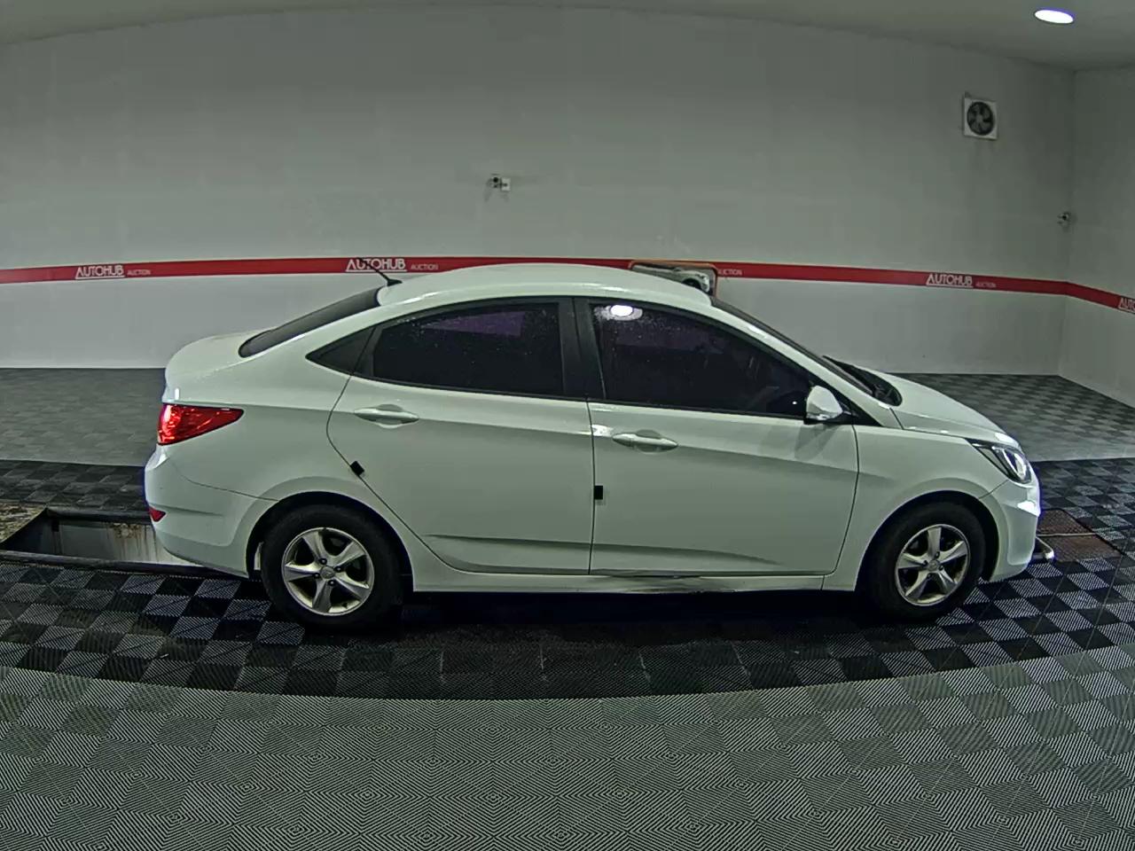 هيونداي جديد أكسنت 1.4 Vvt Premier 2012 PREMIER