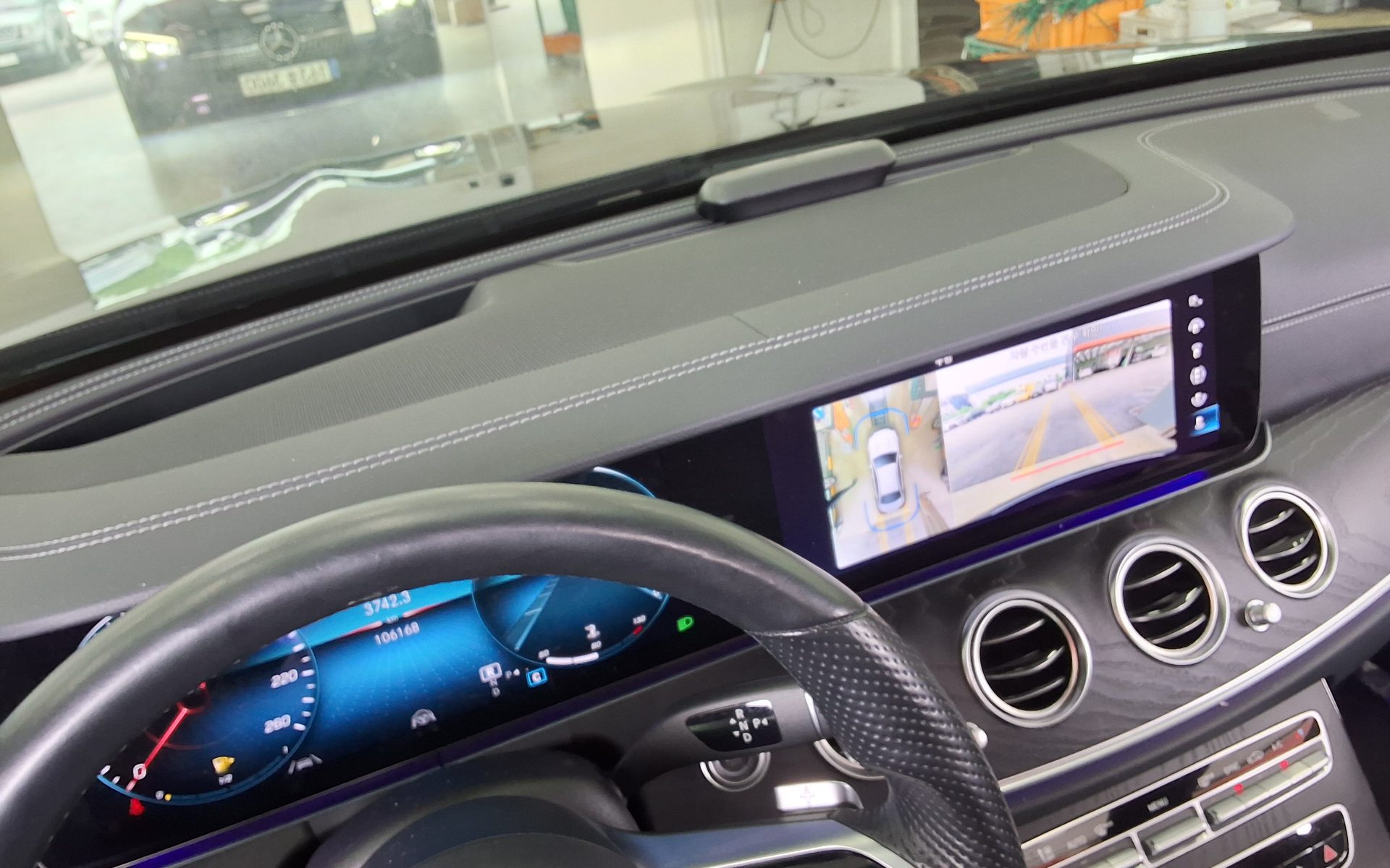 مرسيدس بنز E Class (5Th Gen) E220D فورماتيك AMG Line 2021 E220d 4MATIC LINE