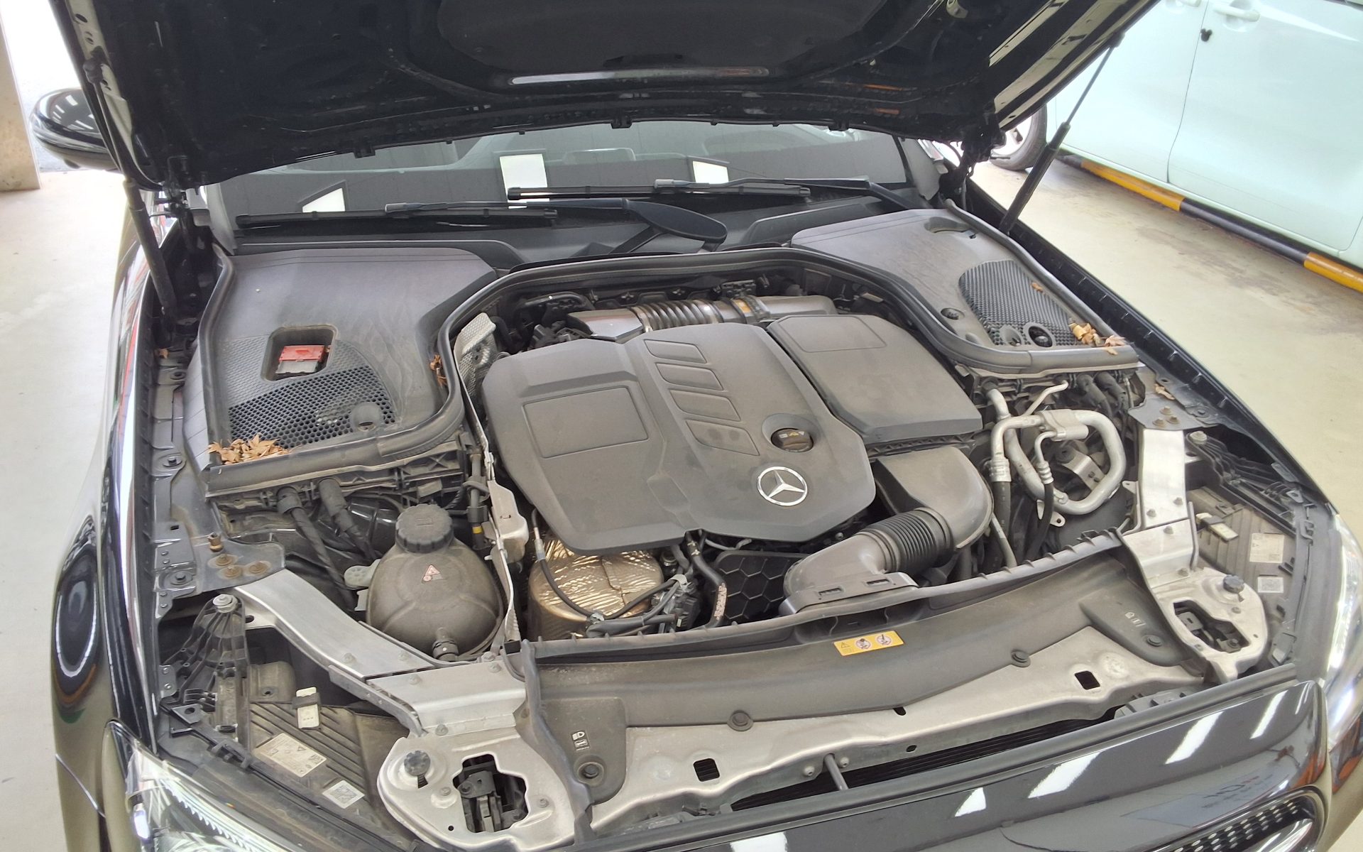 مرسيدس بنز E Class (5Th Gen) E220D فورماتيك AMG Line 2021 E220d 4MATIC LINE