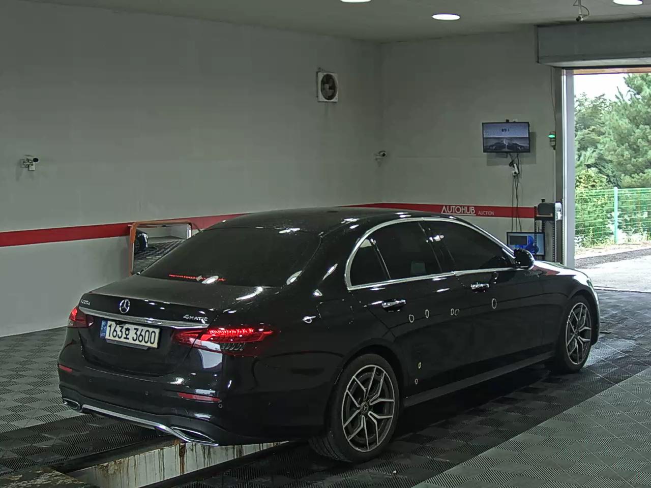 مرسيدس بنز E Class (5Th Gen) E220D فورماتيك AMG Line 2021 E220d 4MATIC LINE