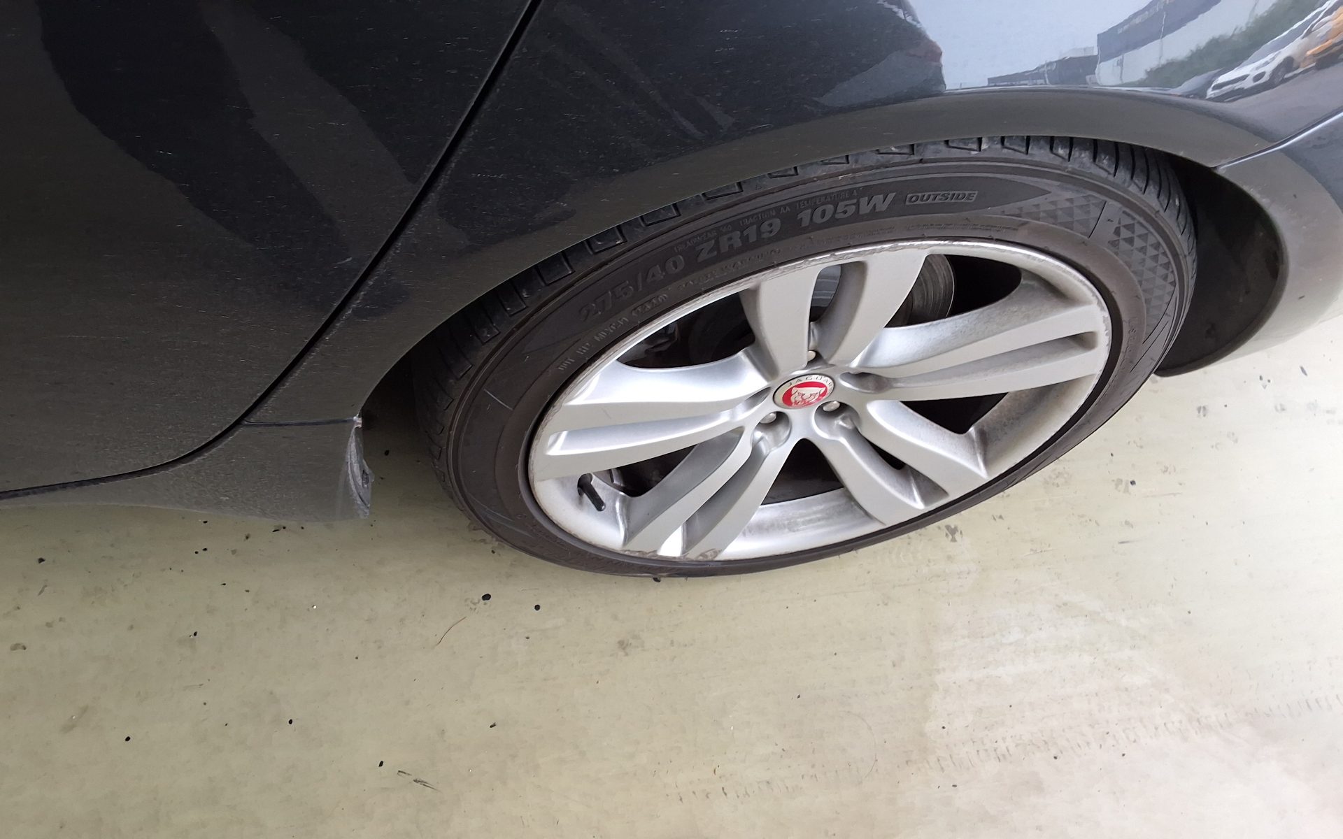 جاكوار Xj (8Th Gen) 3.0 Sc Lwb بريميوم لكجري 2014 بريميوم فاخر
