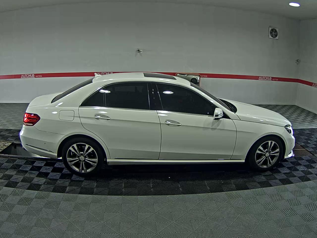 مرسيدس بنز E Class (4Th Gen) E220 Cdi Bluetec Avantgarde 2016 E220