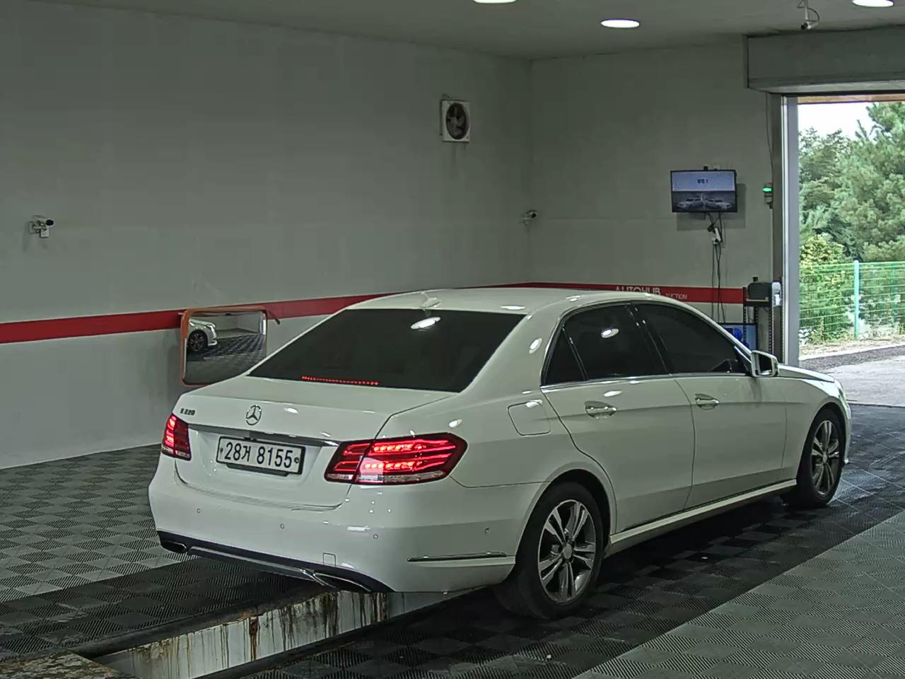 مرسيدس بنز E Class (4Th Gen) E220 Cdi Bluetec Avantgarde 2016 E220