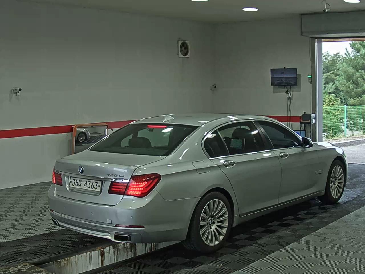 بي إم دبليو 7 Series (5Th Gen) 740Li 2013 740Li