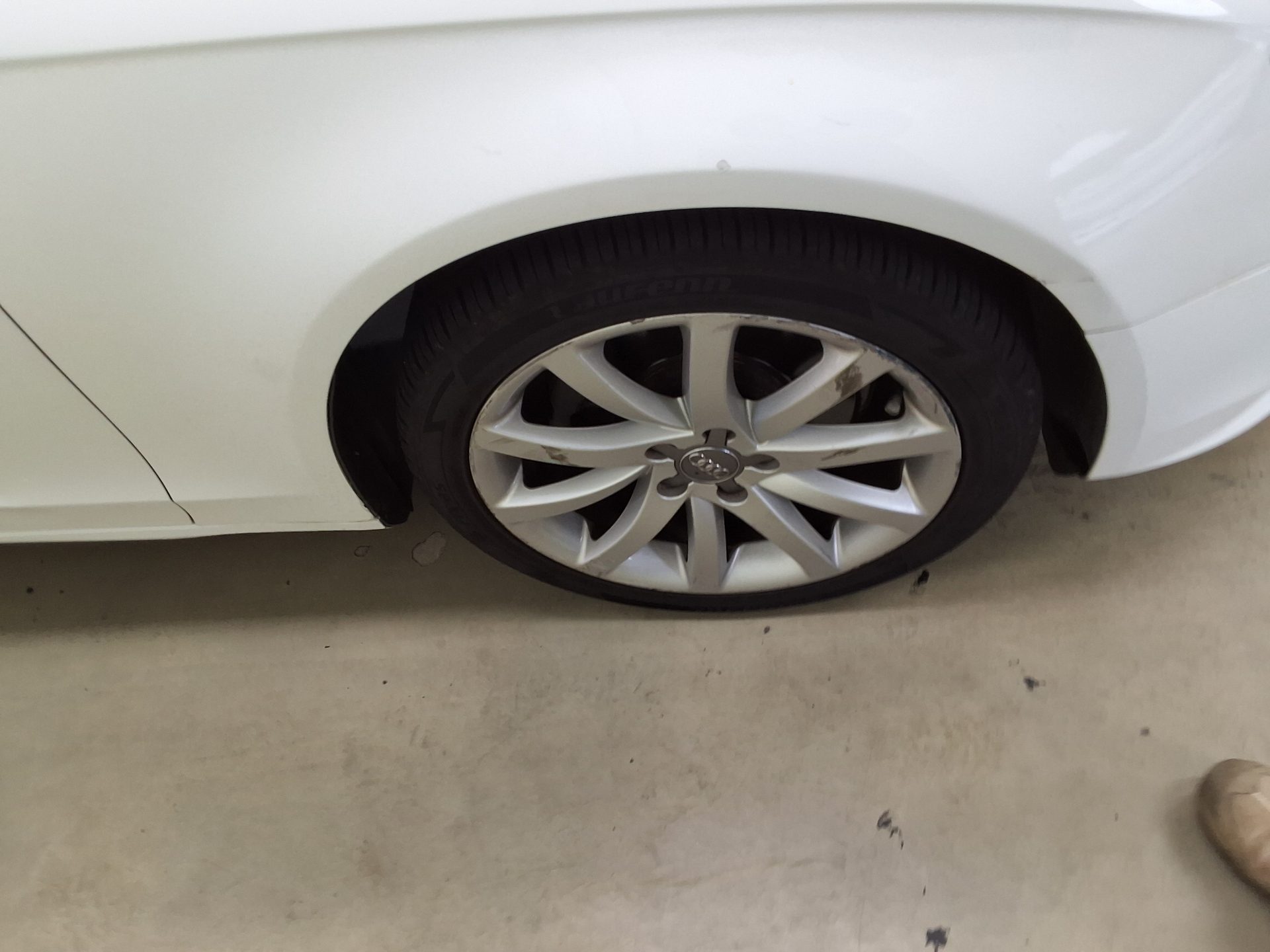 أودي إيه 4 (4Th Gen) 2.0 TDI Dynamic 2013