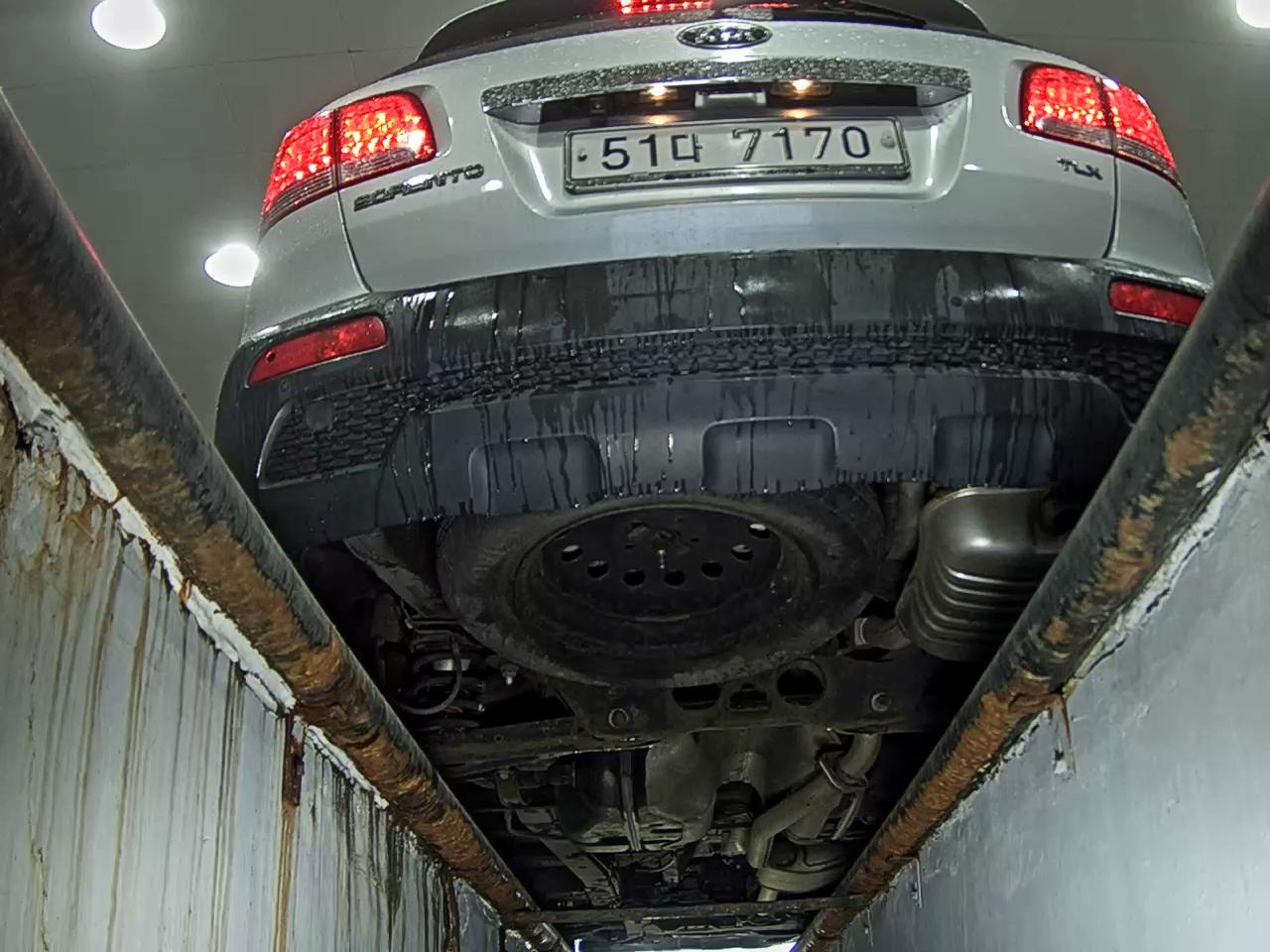 كيا سورينتو 2011 TLX فاخر