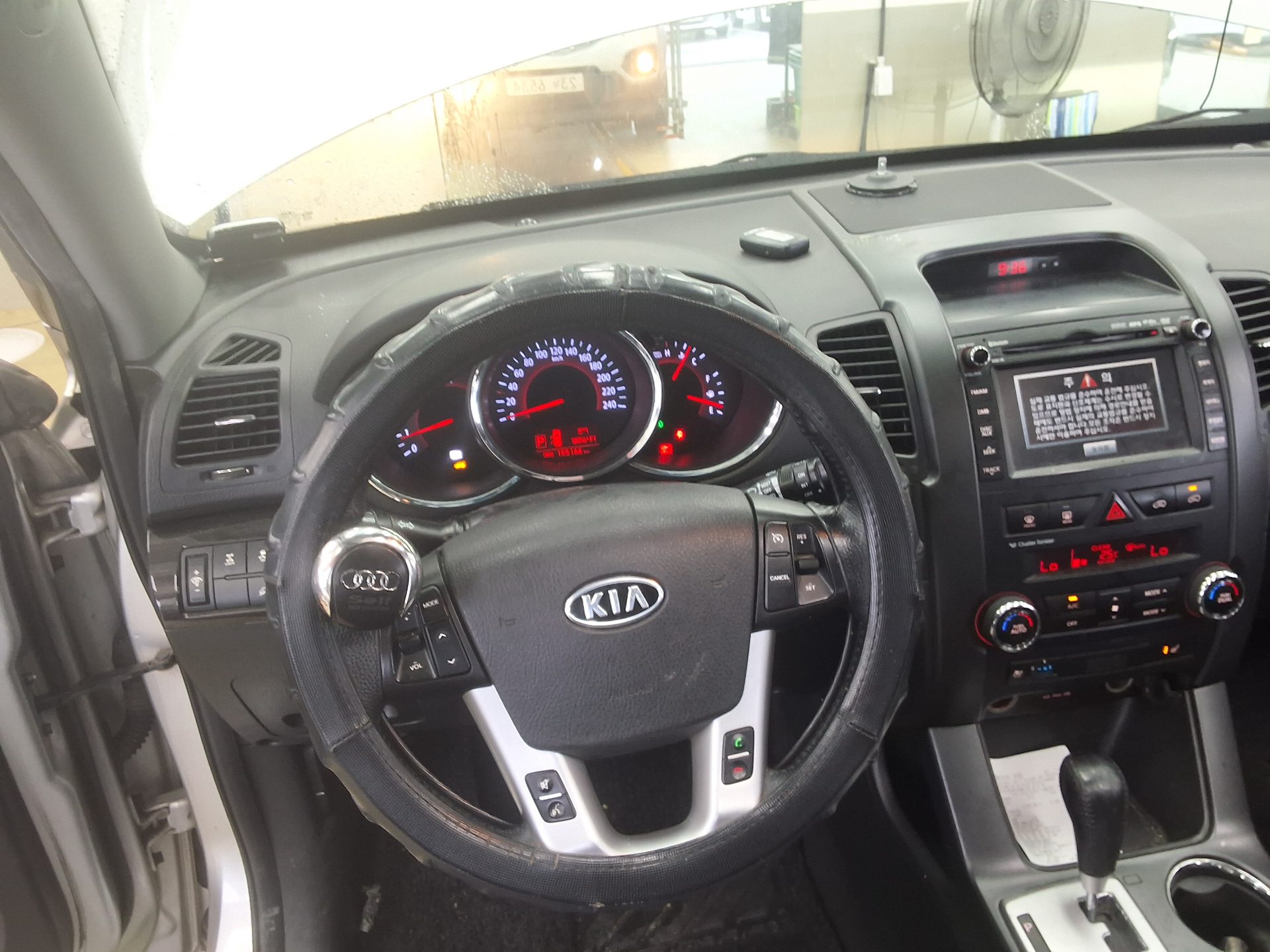 كيا سورينتو 2011 TLX فاخر