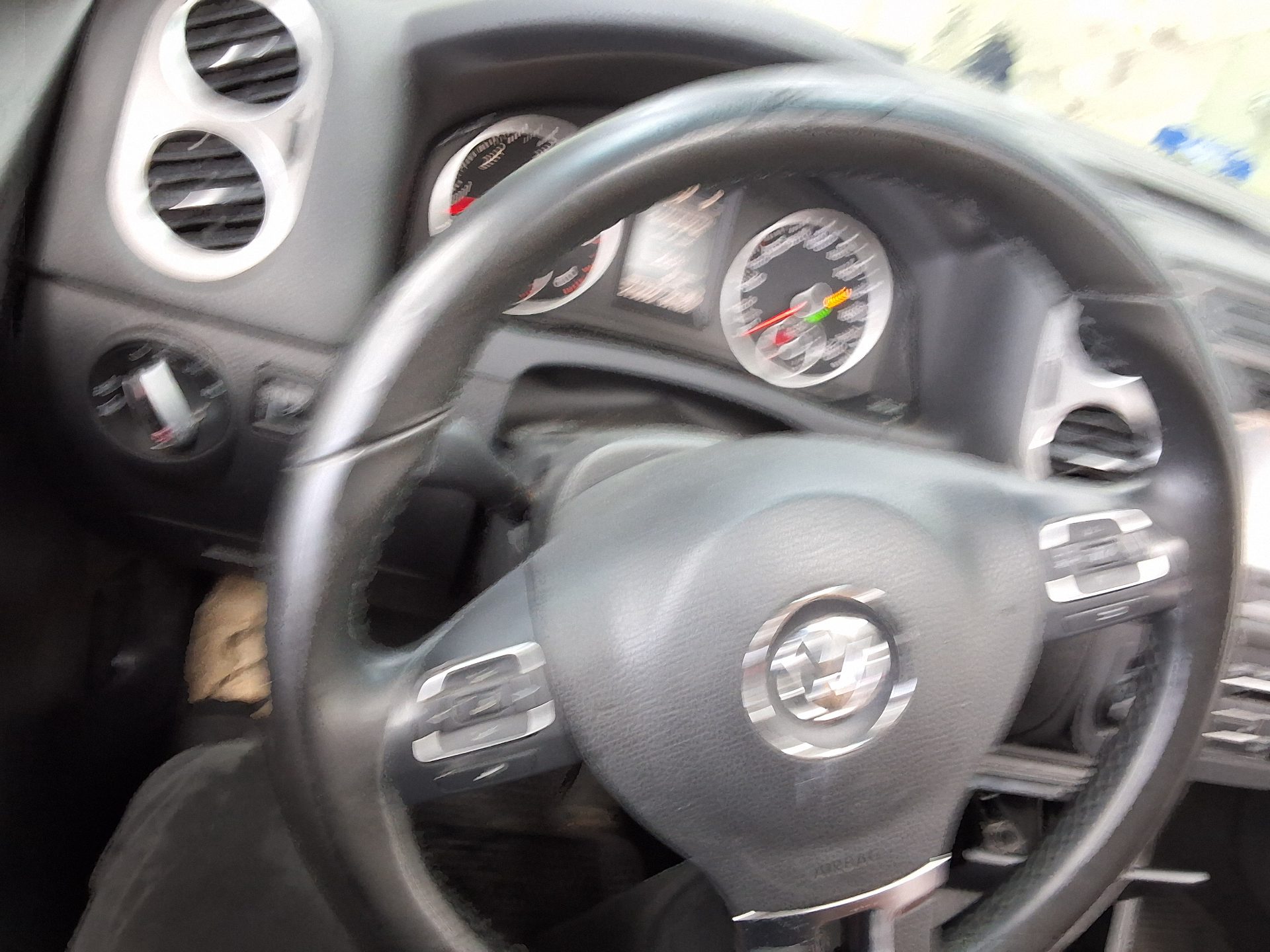 فولكس فاجن تيجوان 2.0 TDI 4Motion 2011