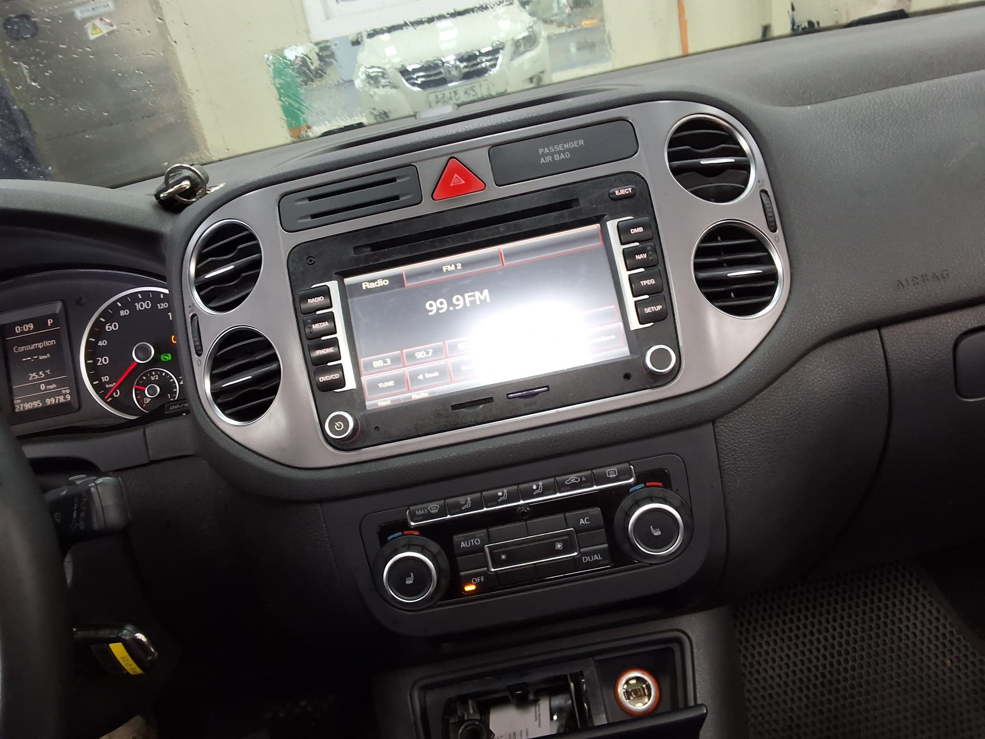 فولكس فاجن تيجوان 2.0 TDI 4Motion 2011
