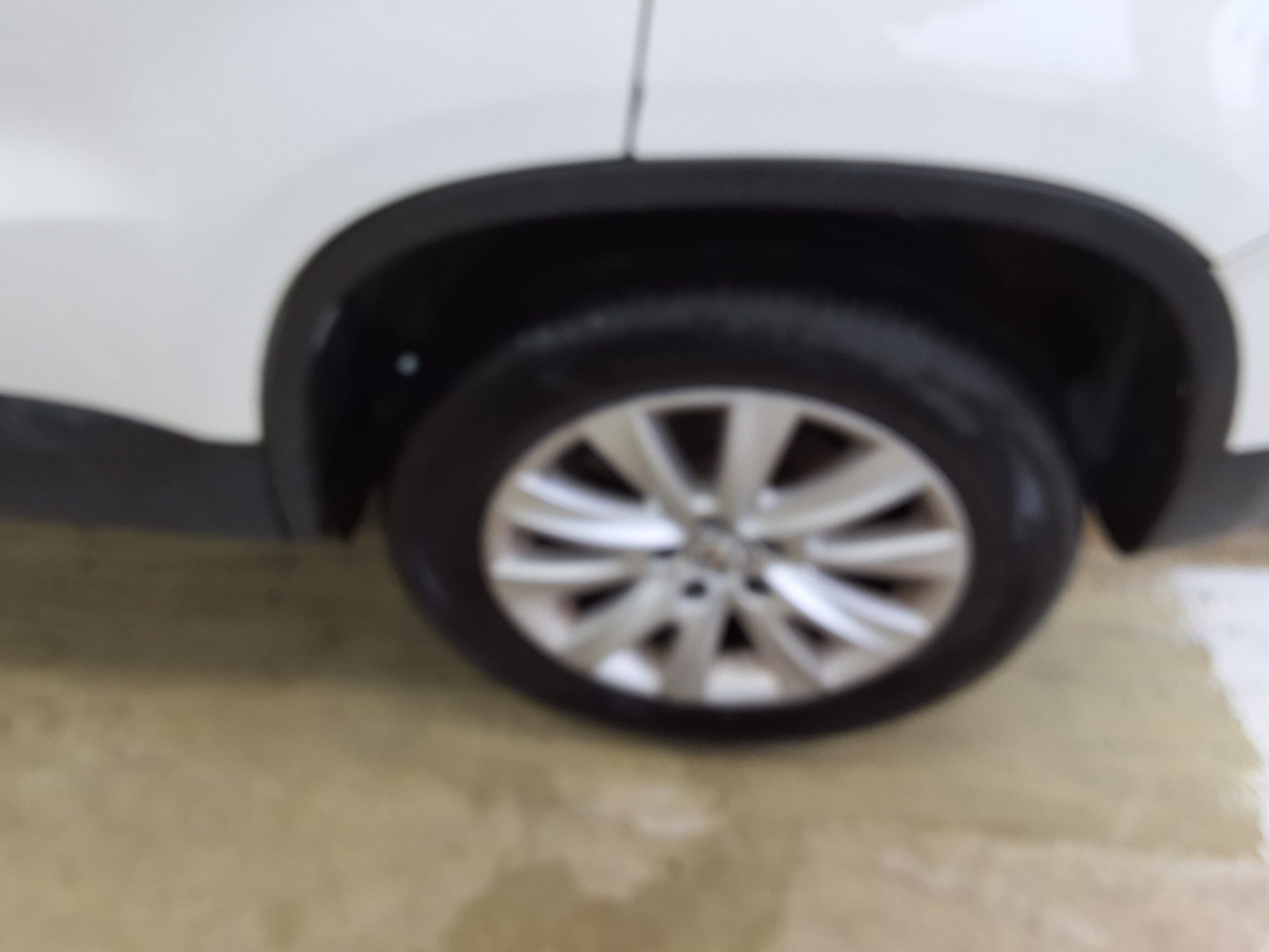 فولكس فاجن تيجوان 2.0 TDI 4Motion 2011