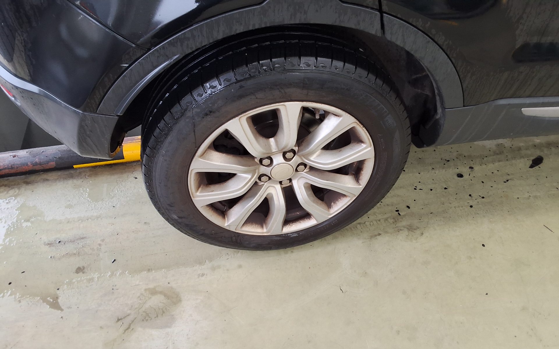 لاند روفر Rover رينج روفر Evoque 2.2 Sd4 Pure 2015