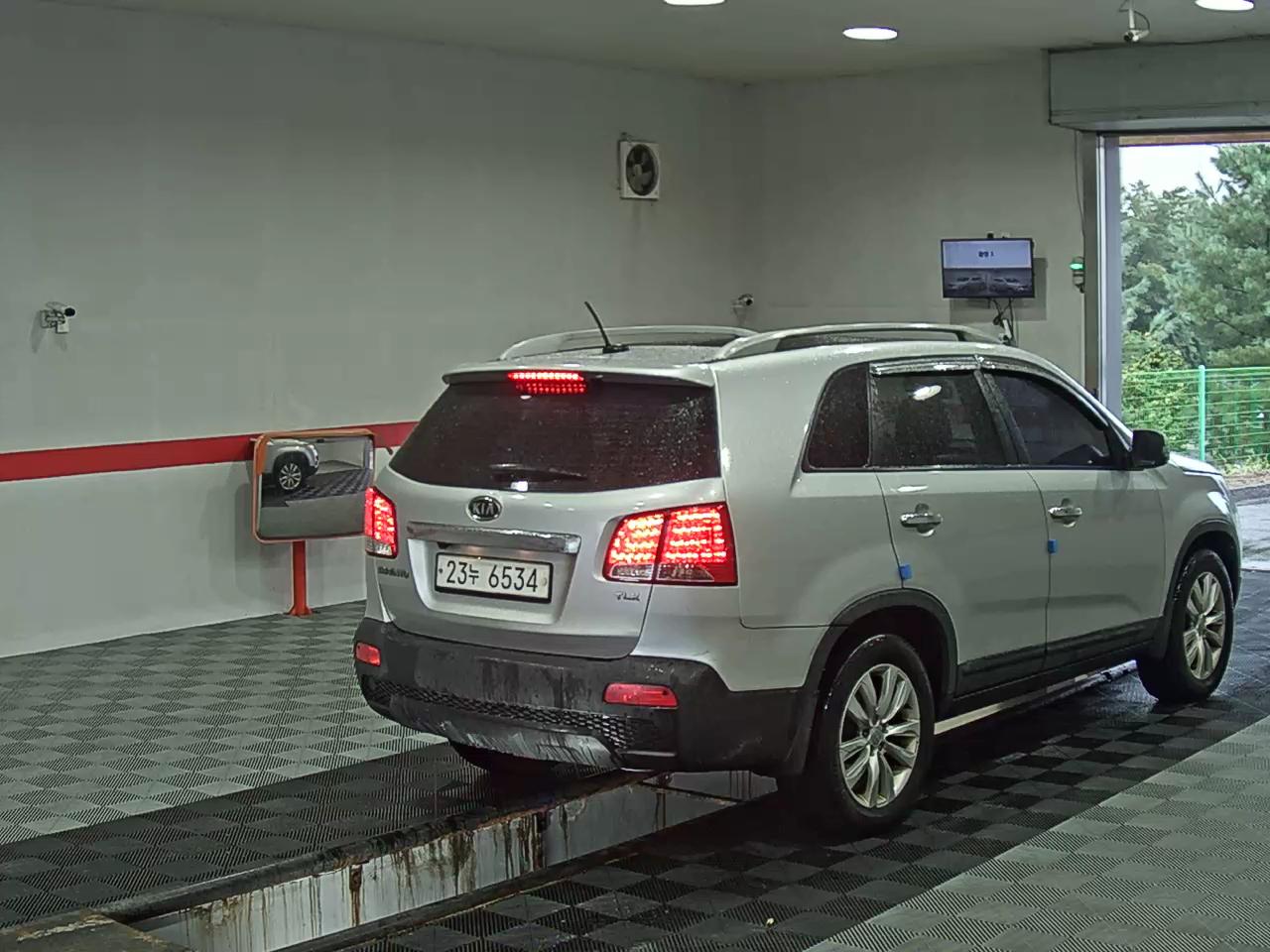كيا سورينتو 2011 TLX فاخر