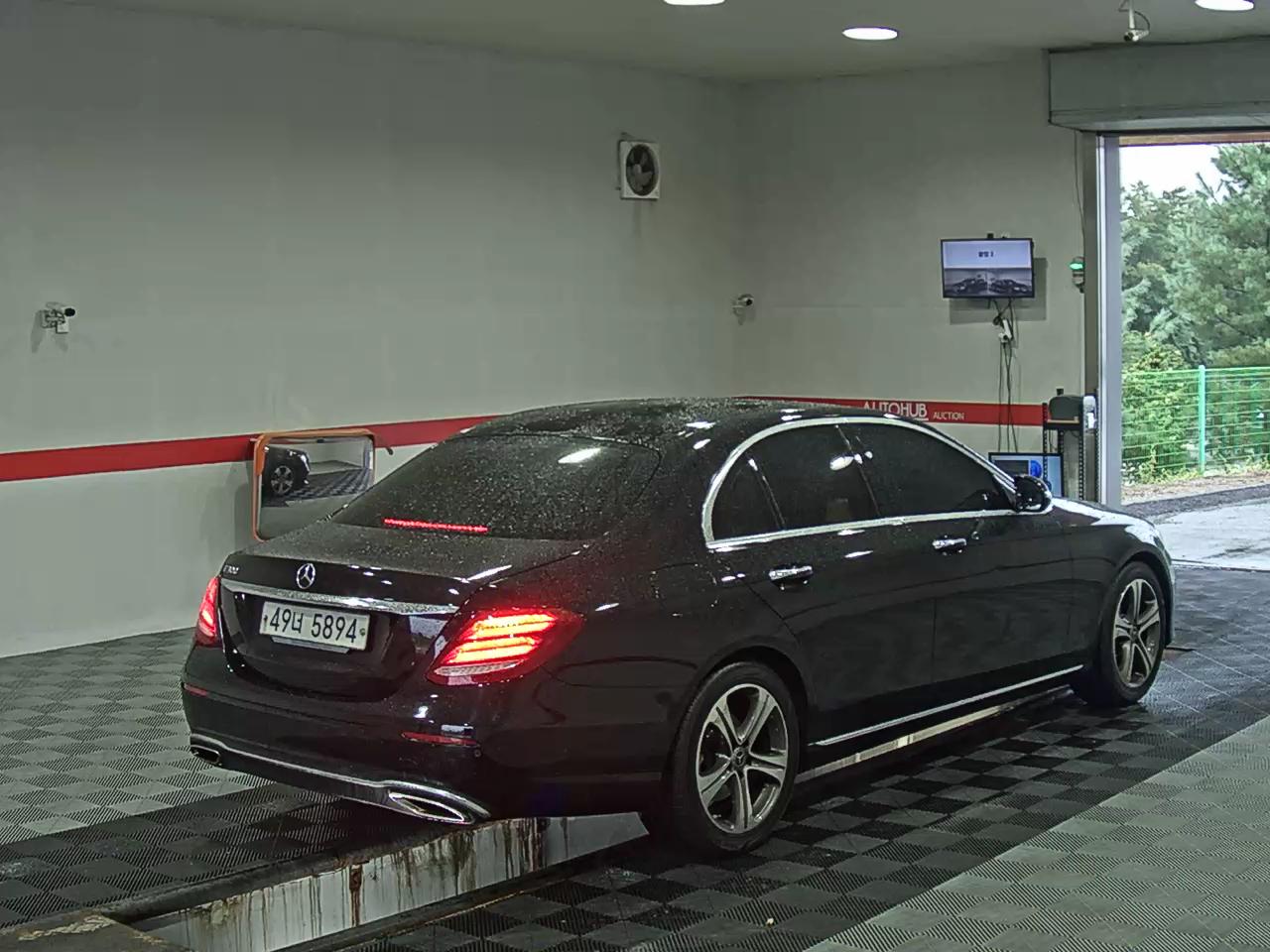 مرسيدس بنز E Class (5Th Gen) E300 Avantgarde 2019 E300
