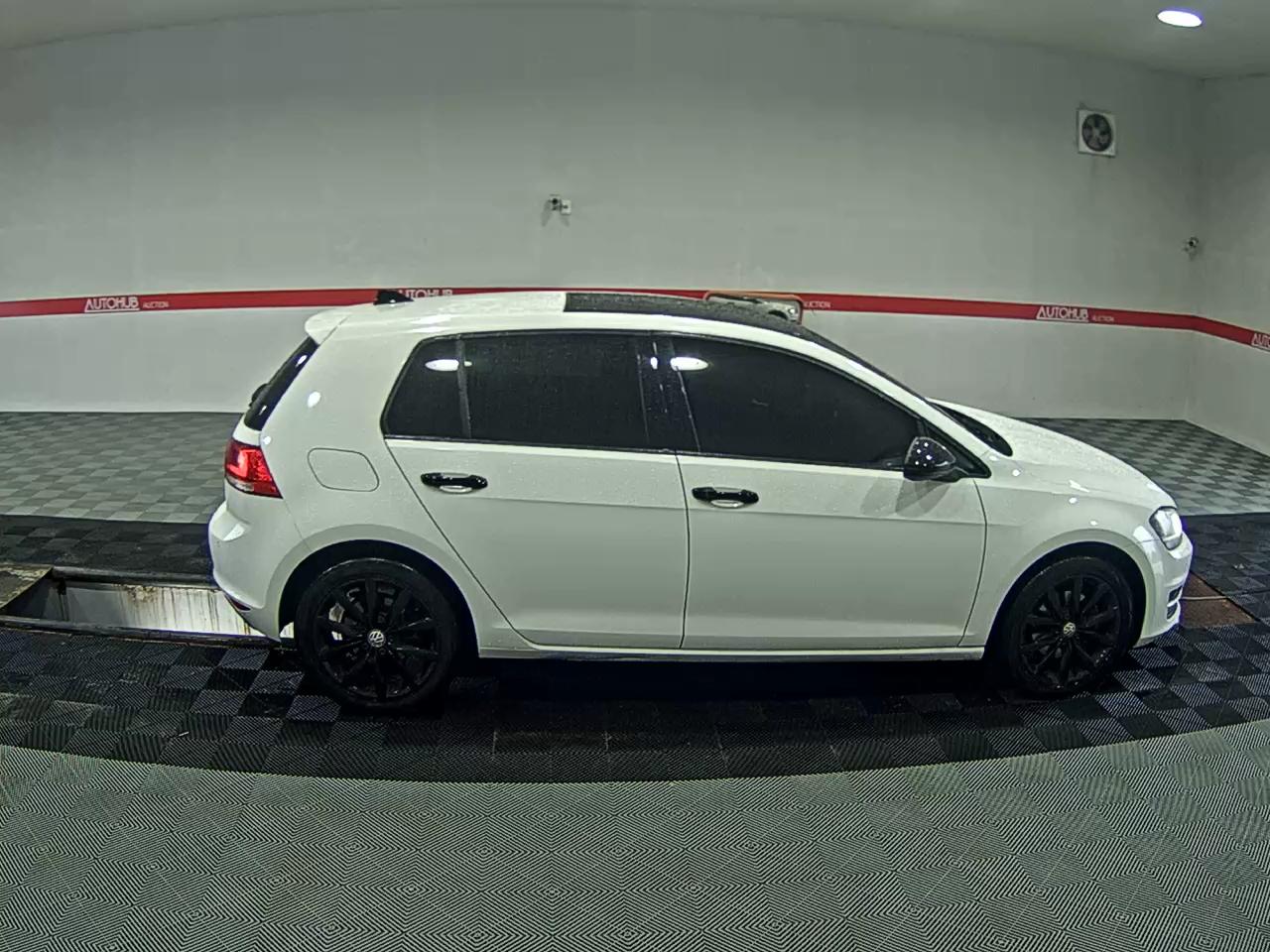 فولكس فاجن جولف (7Th Gen) 2.0 TDI 2014