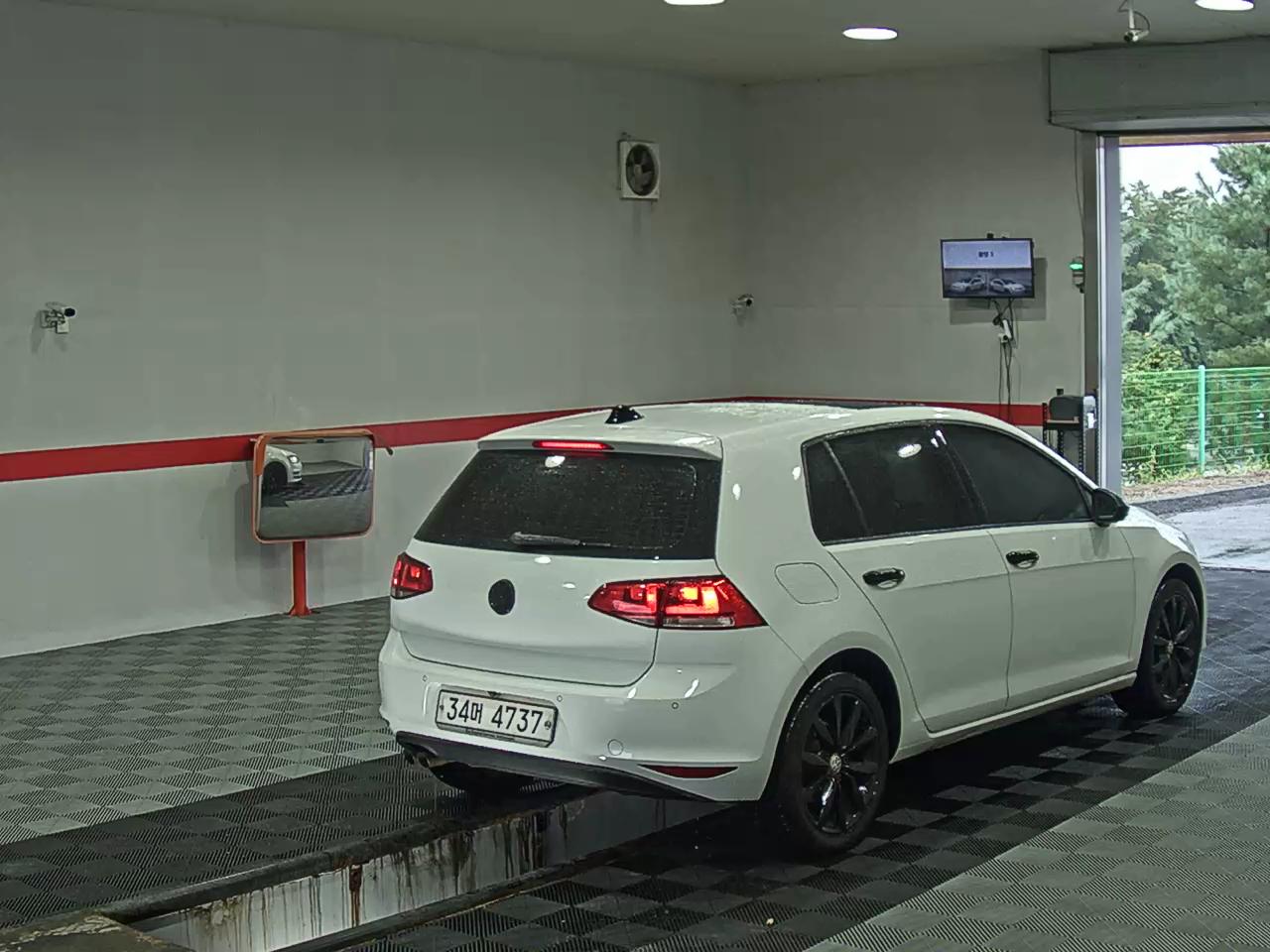 فولكس فاجن جولف (7Th Gen) 2.0 TDI 2014