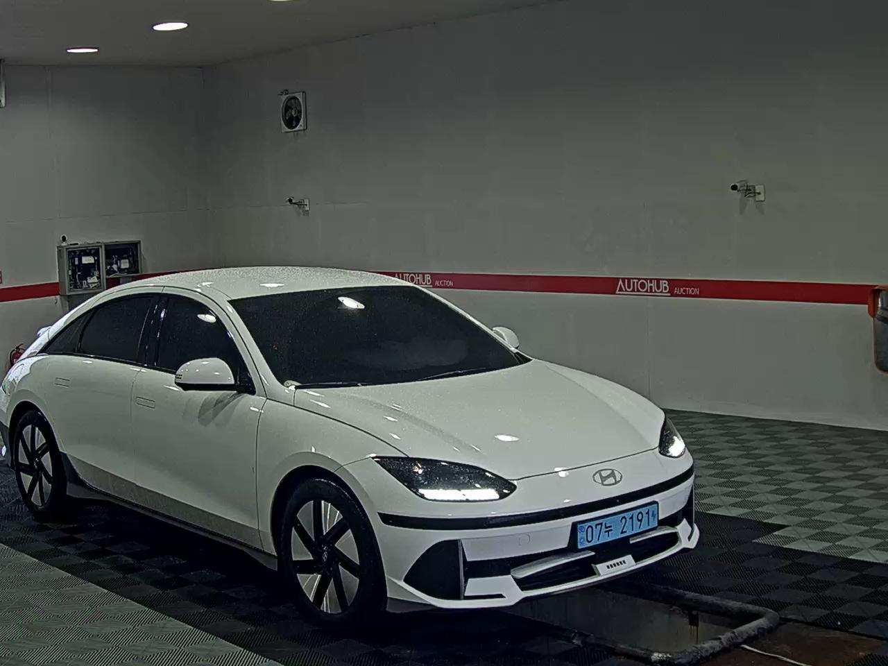 هيونداي أيونيك 2023 طويل المدى PRESTIGE