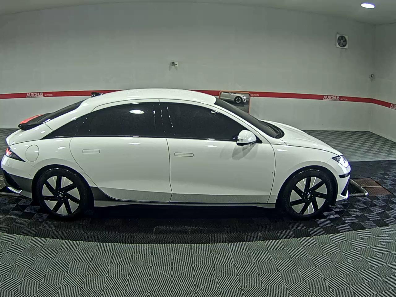 هيونداي أيونيك 2023 طويل المدى PRESTIGE