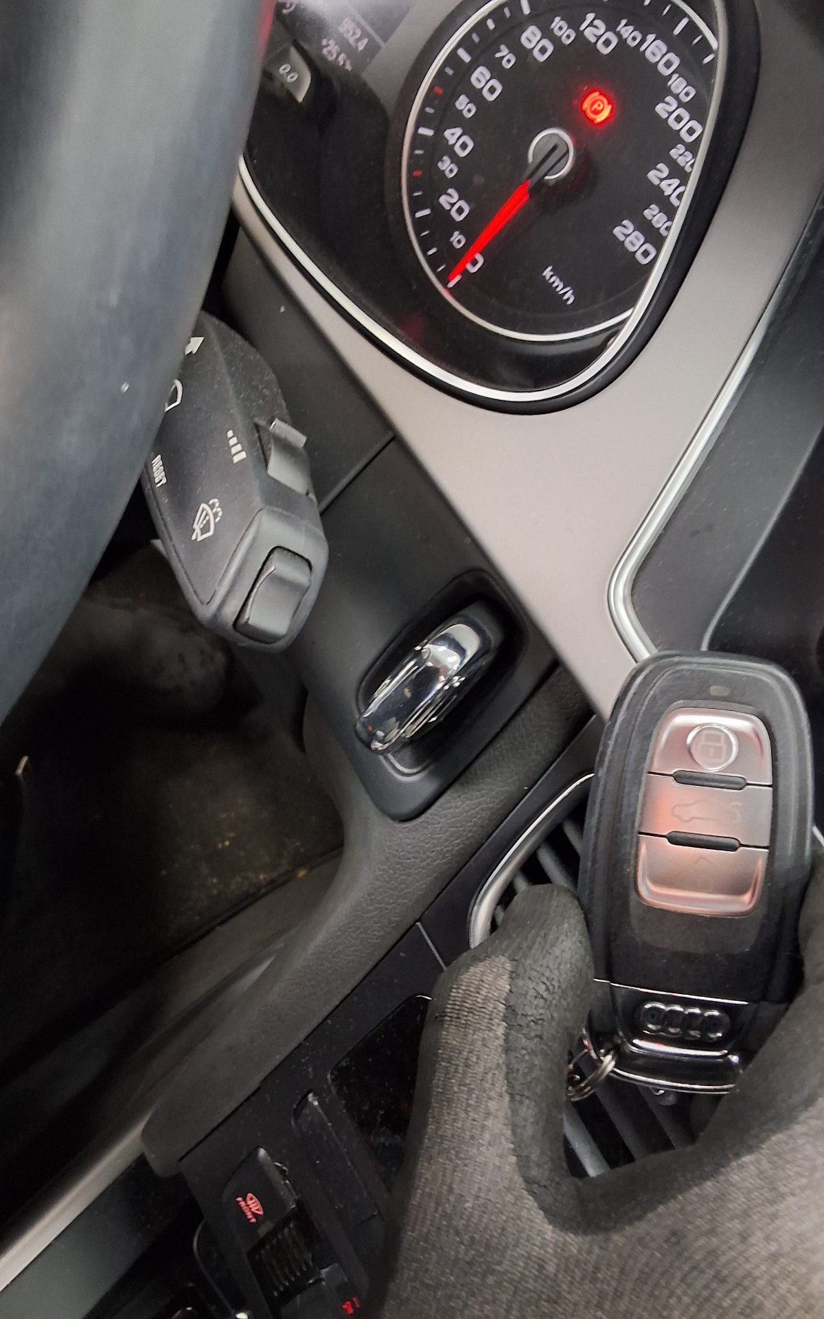أودي إيه 4 (4Th Gen) 30 TDI 2015