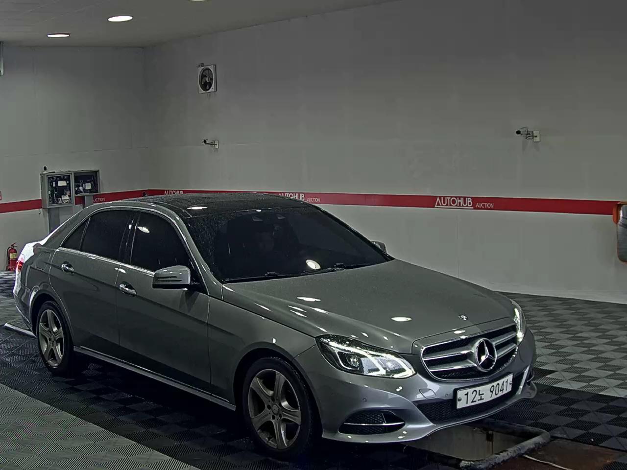 مرسيدس بنز E Class (4Th Gen) E250 Cdi فورماتيك 2014 4MATIC
