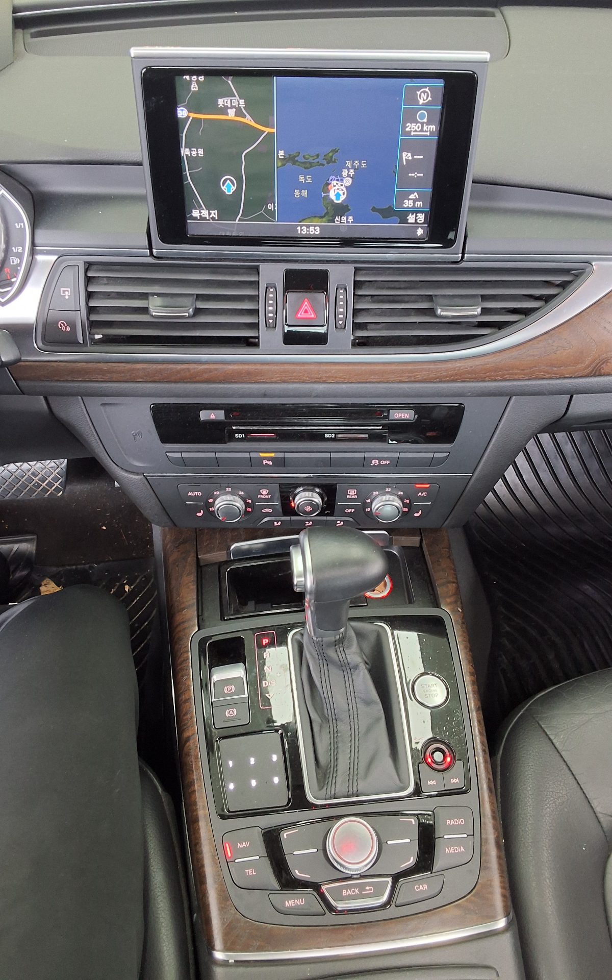 أودي إيه 6 (4Th Gen) 2.0 Tfsi كواترو Dynamic 2014