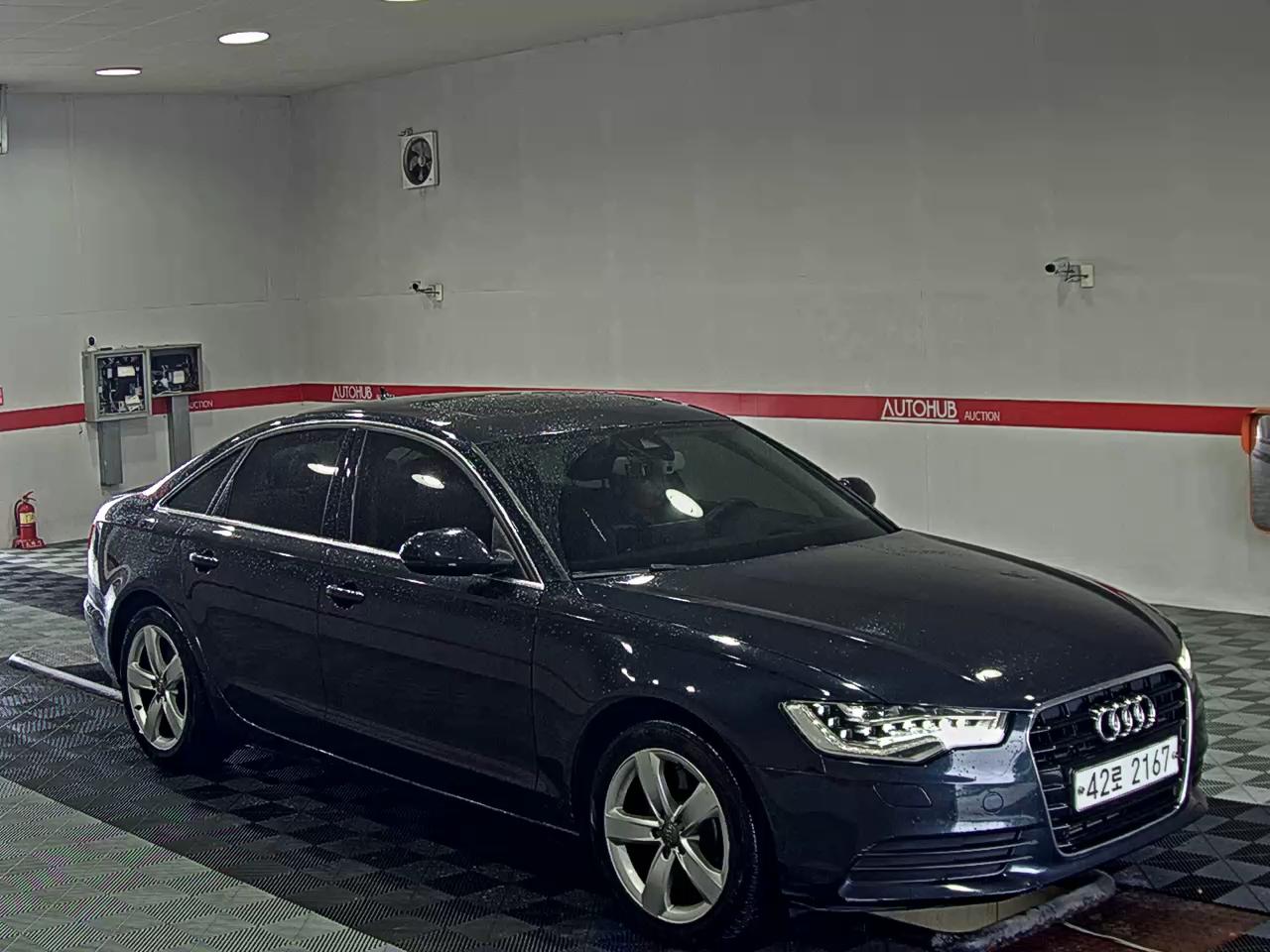 أودي إيه 6 (4Th Gen) 2.0 Tfsi كواترو Dynamic 2014