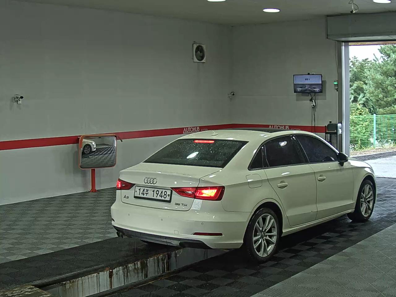 أودي إيه 3 (3Rd Gen) 35 TDI Dynamic 2015