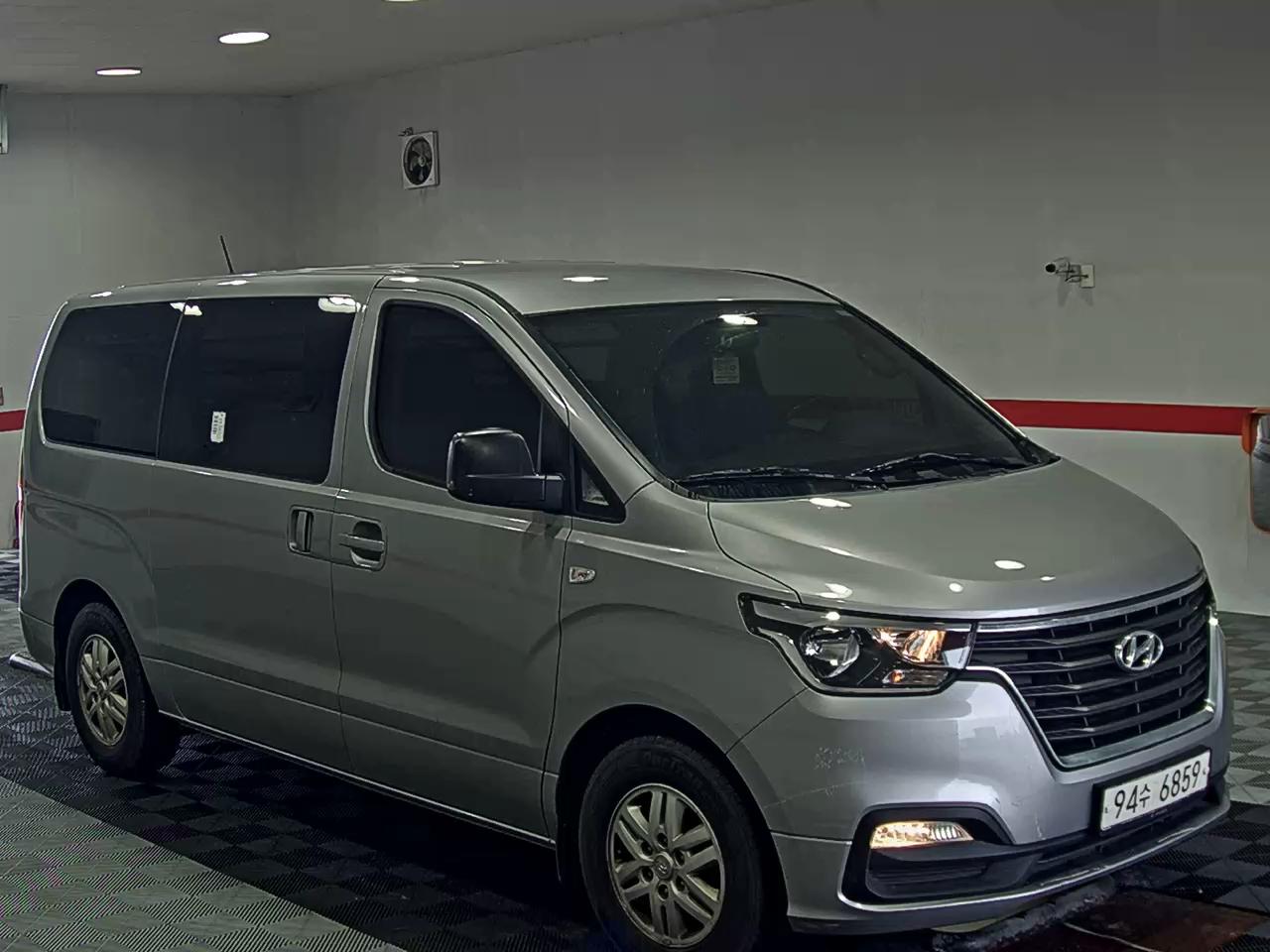 هيونداي الجديد جراند ستاركس 3 Seater ديزل فان سمارت 2021 VAN SMART