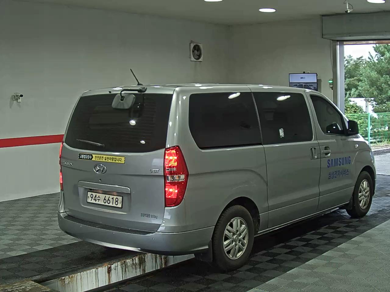 هيونداي الجديد جراند ستاركس 3 Seater ديزل فان سمارت 2021 VAN SMART