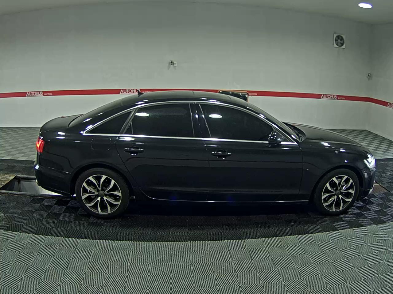 أودي إيه 6 (4Th Gen) 3.0 TDI كواترو Led Pack 2014