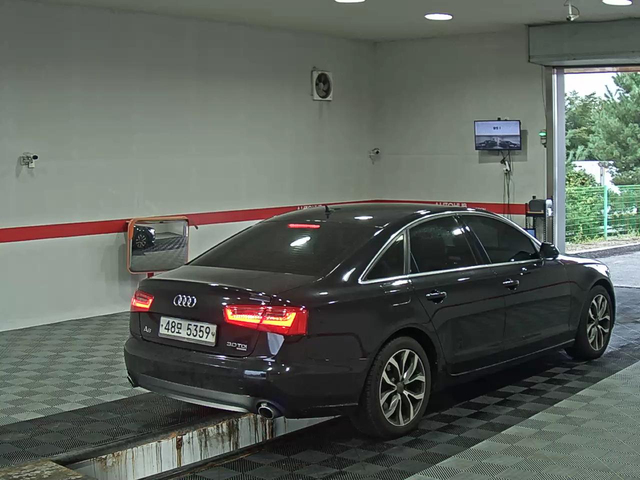 أودي إيه 6 (4Th Gen) 3.0 TDI كواترو Led Pack 2014
