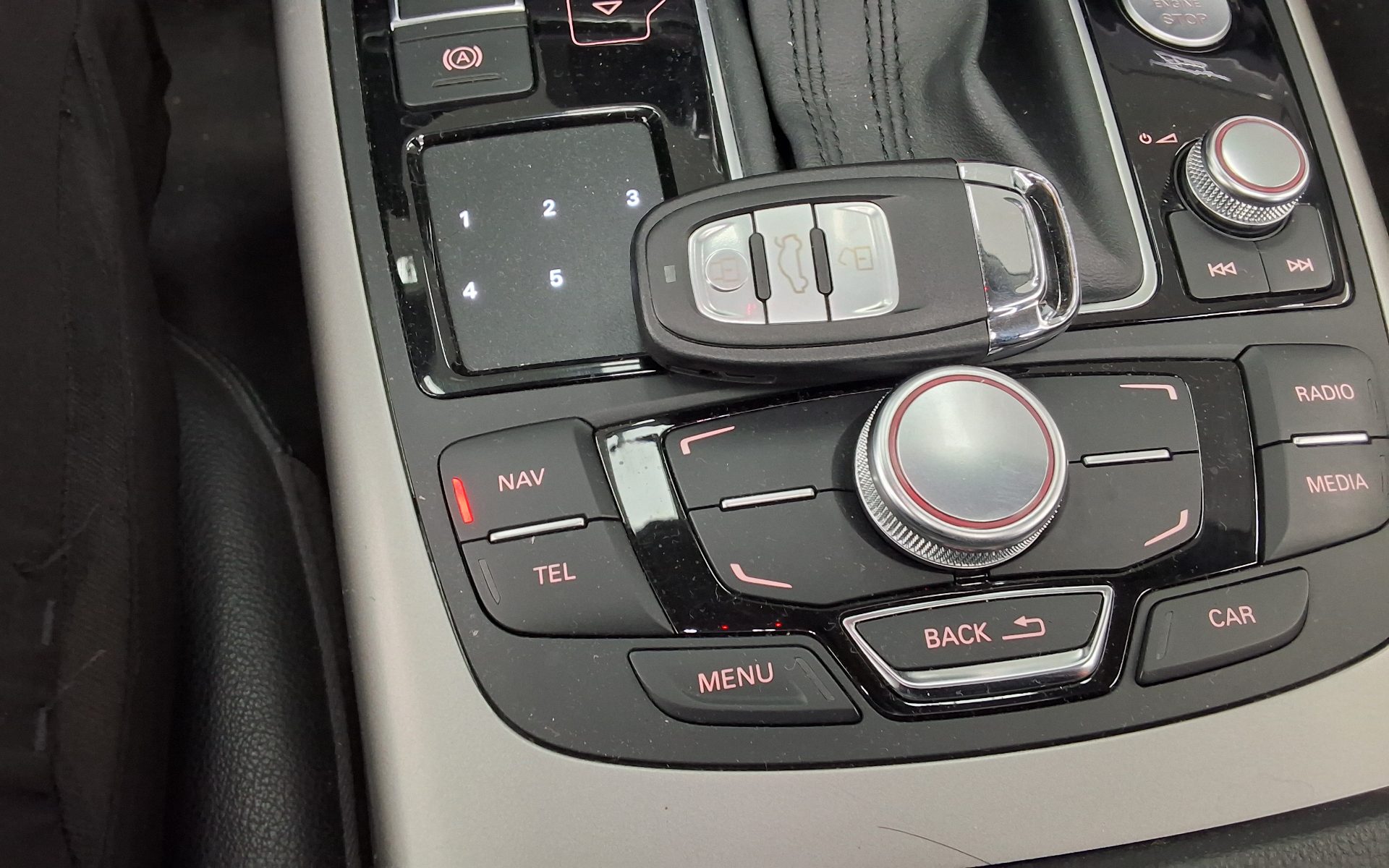 أودي إيه 6 (4Th Gen) 3.0 TDI كواترو 2012
