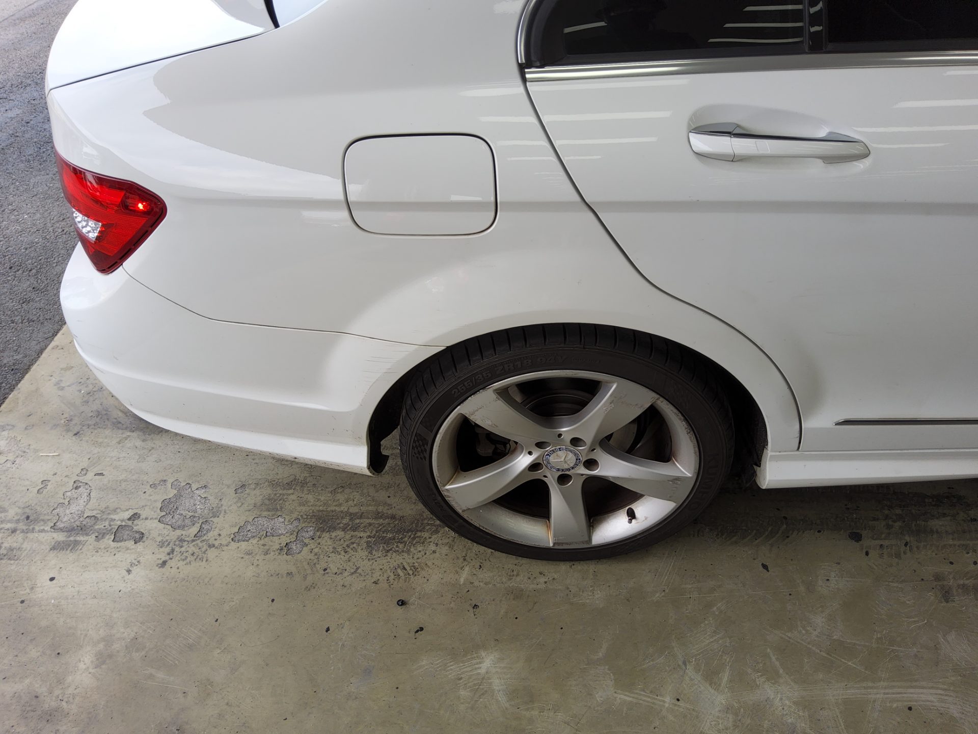 مرسيدس بنز C Class (3Rd Gen) C200 Avantgarde Edition C 2014 C200