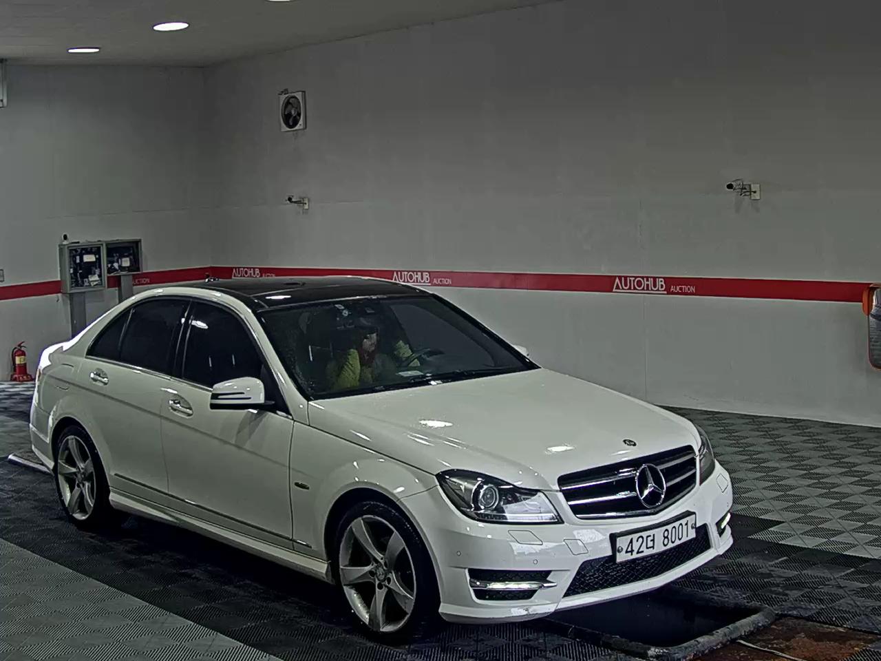 مرسيدس بنز C Class (3Rd Gen) C200 Avantgarde Edition C 2014 C200