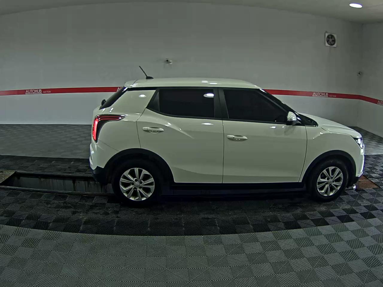 كي جي موبيليتي Mobility (سانج يونج) Very جديد تيفولي 1.6 ديزل دفع ثنائي V1 2020