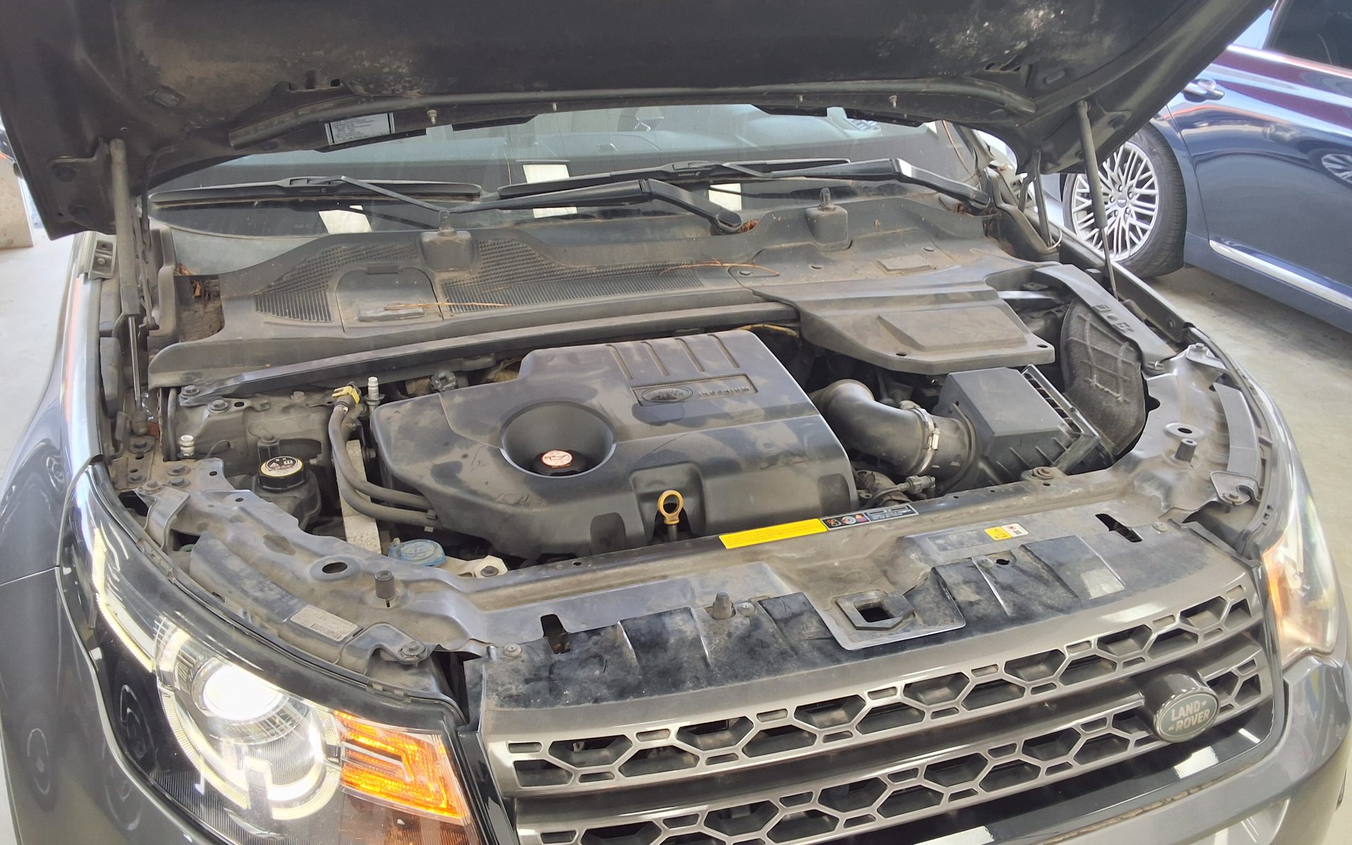 لاند روفر Rover Discovery Sport 2.0 Td4 Se 2016 SPORT SE