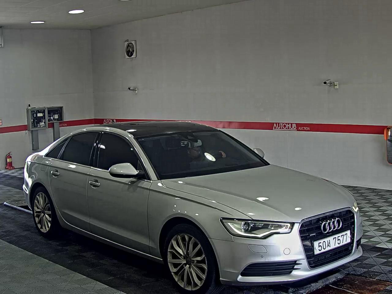 أودي إيه 6 (4Th Gen) 3.0 Tfsi كواترو Dynamic 2012