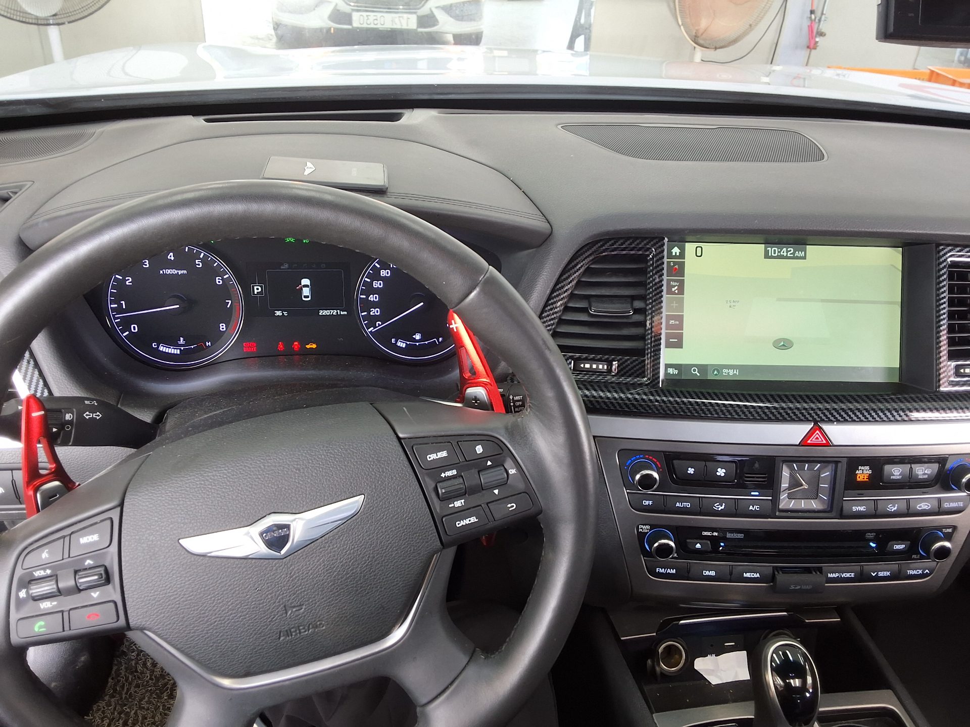 هيونداي جينيسيس Dh G330 دفع كلي بريميوم 2016 دفع رباعي بريميوم