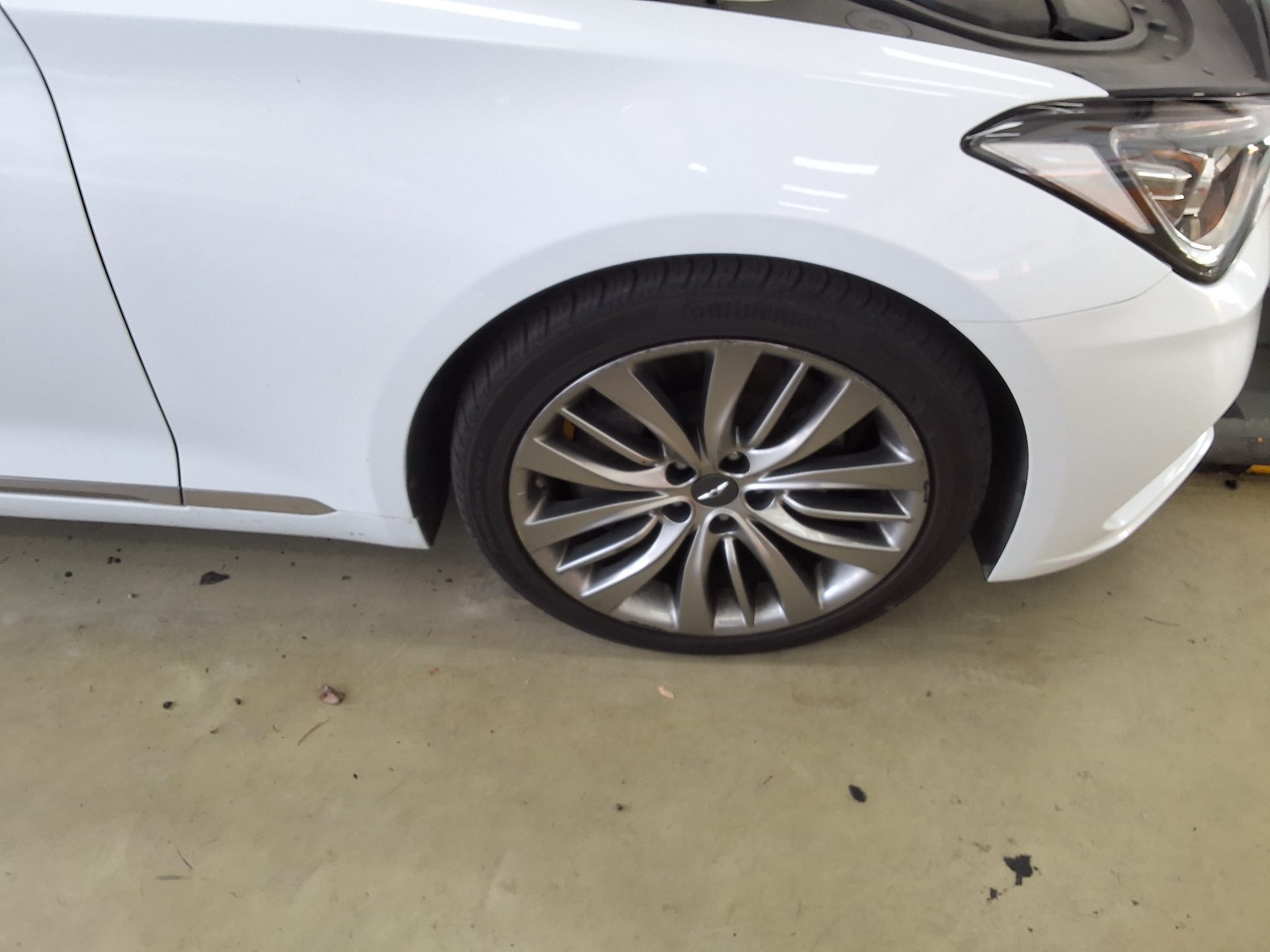 هيونداي جينيسيس Dh G330 دفع كلي بريميوم 2016 دفع رباعي بريميوم