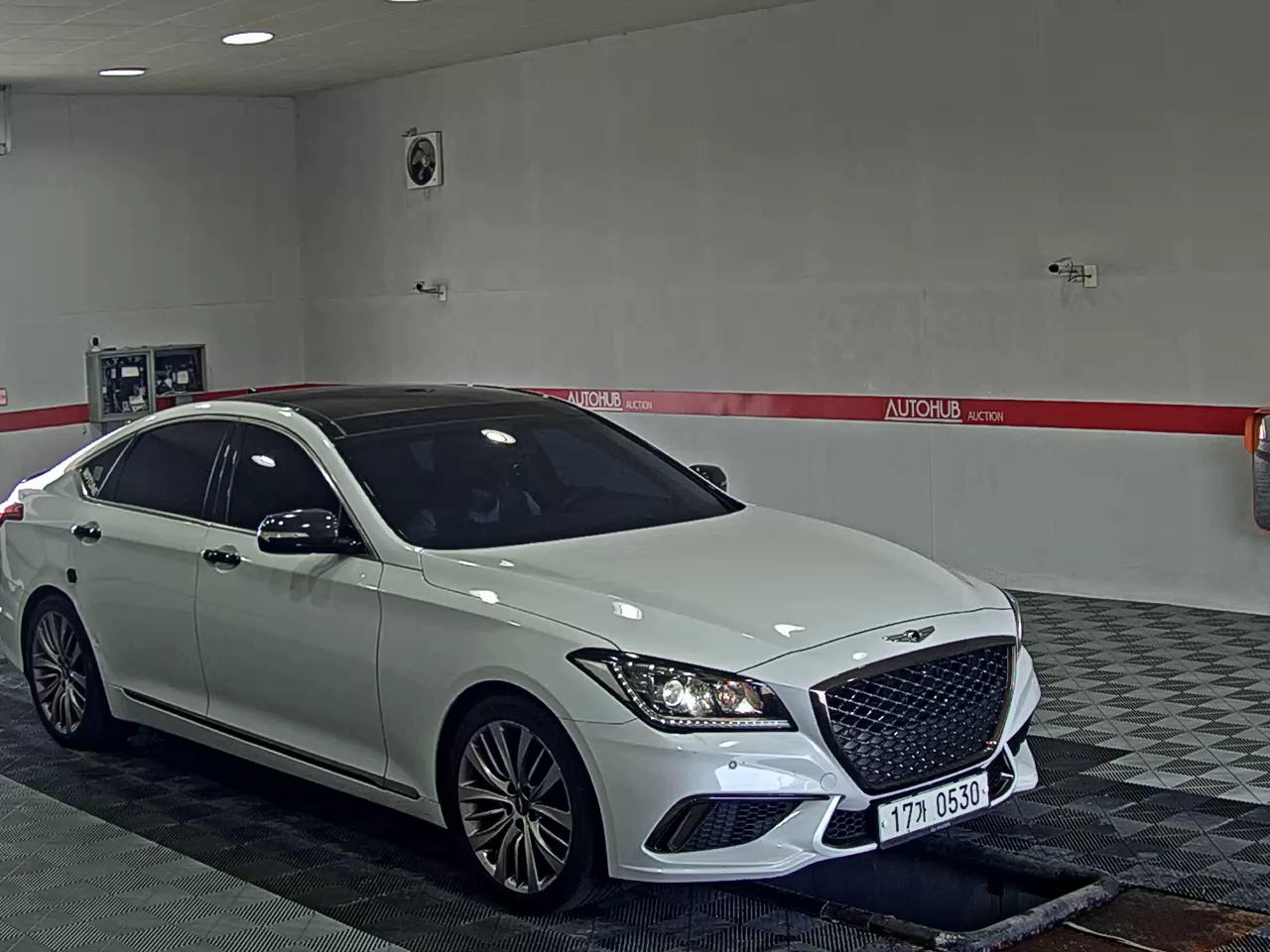 هيونداي جينيسيس Dh G330 دفع كلي بريميوم 2016 دفع رباعي بريميوم
