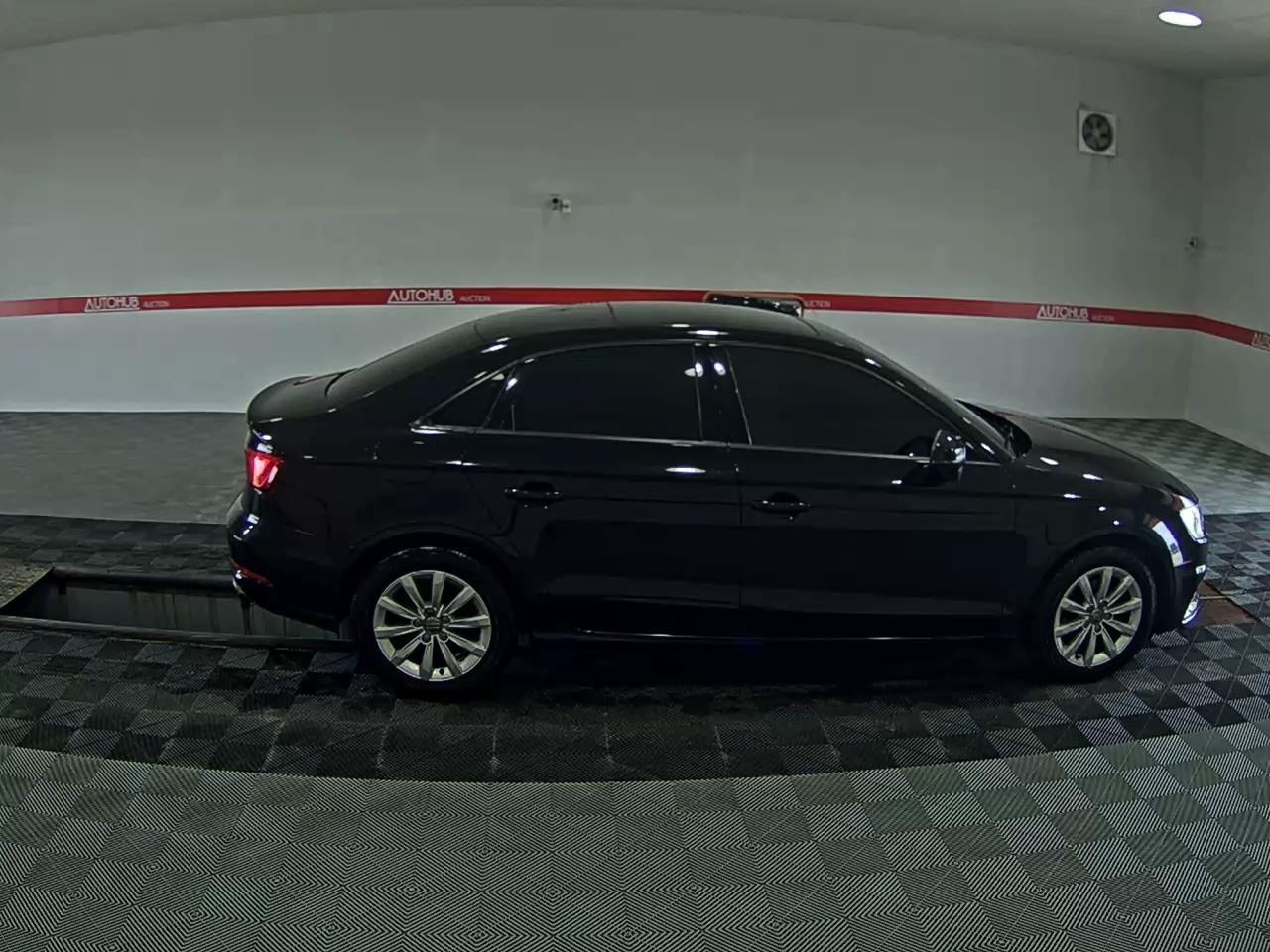 أودي إيه 3 (3Rd Gen) 25 TDI Dynamic 2015