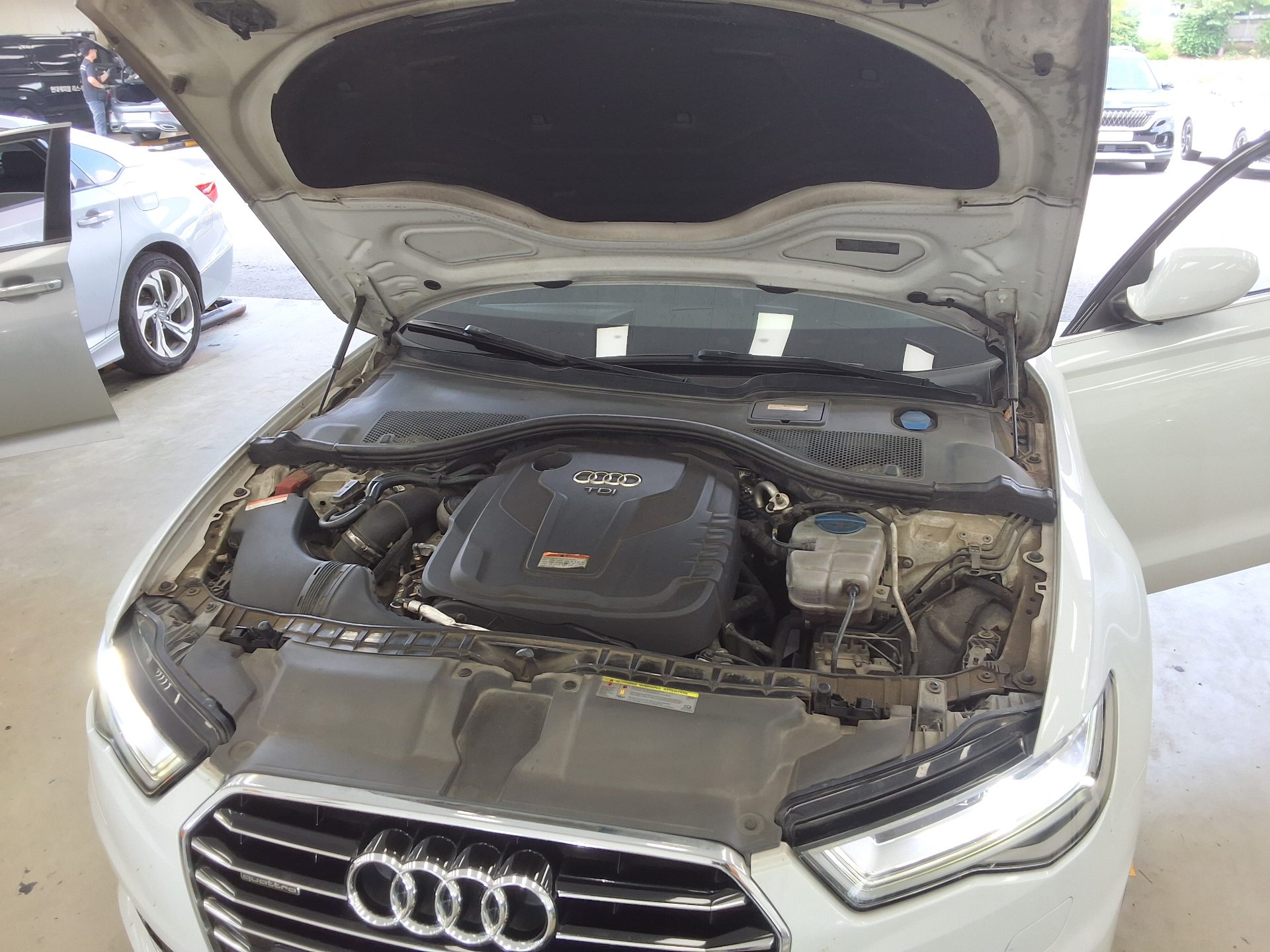 أودي إيه 6 (4Th Gen) 35 TDI Comfort 2016