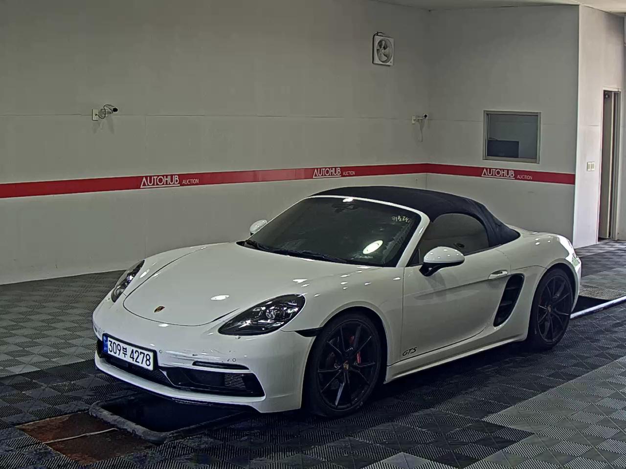 Porsche 718