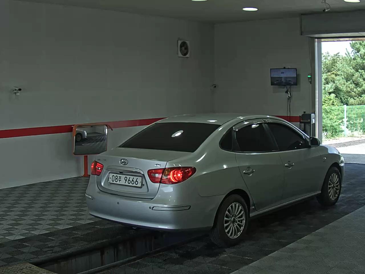 هيونداي أفانتي 2007 فاخر