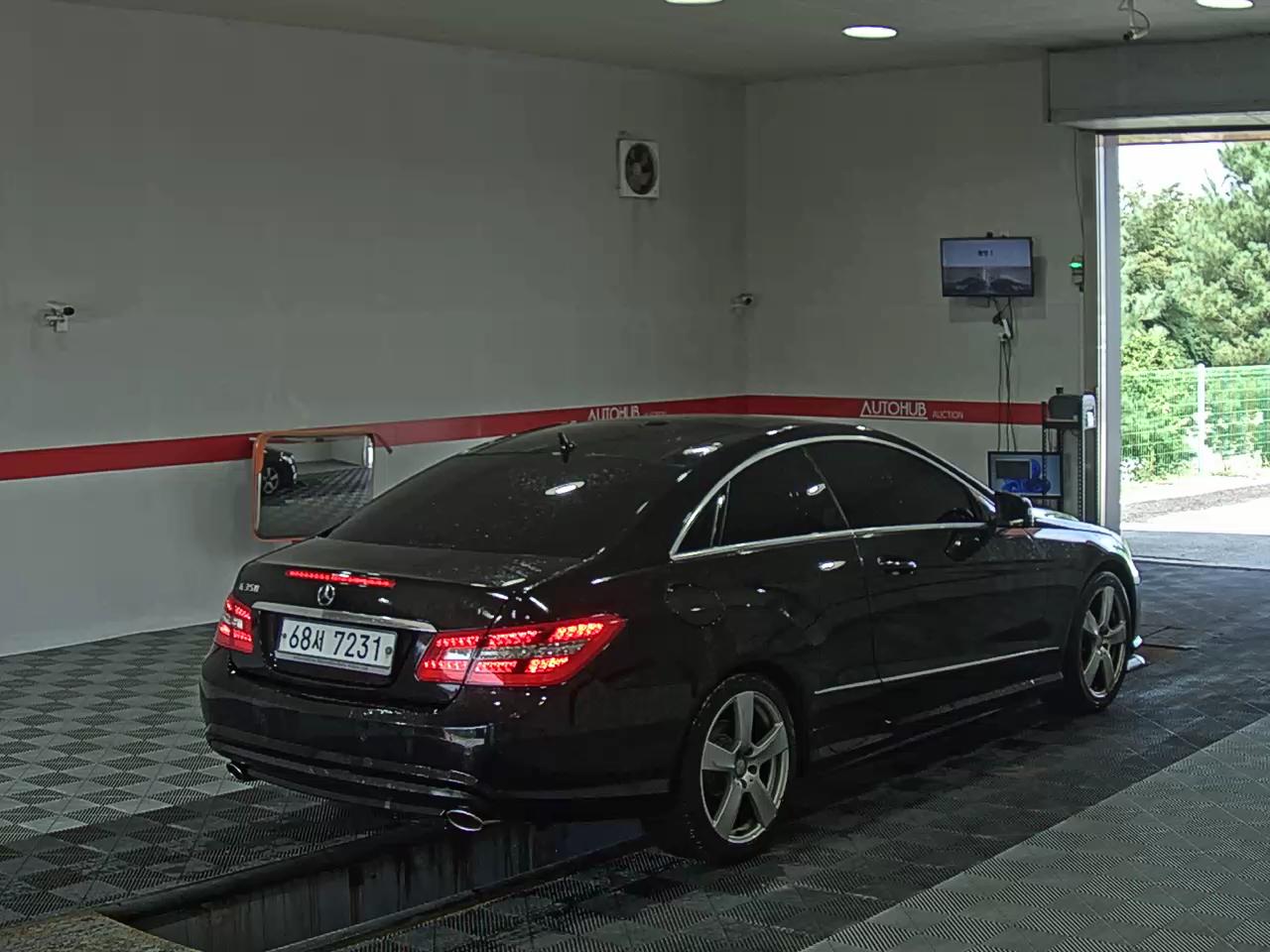 مرسيدس بنز E Class (4Th Gen) كوبيه E350 2010 E350
