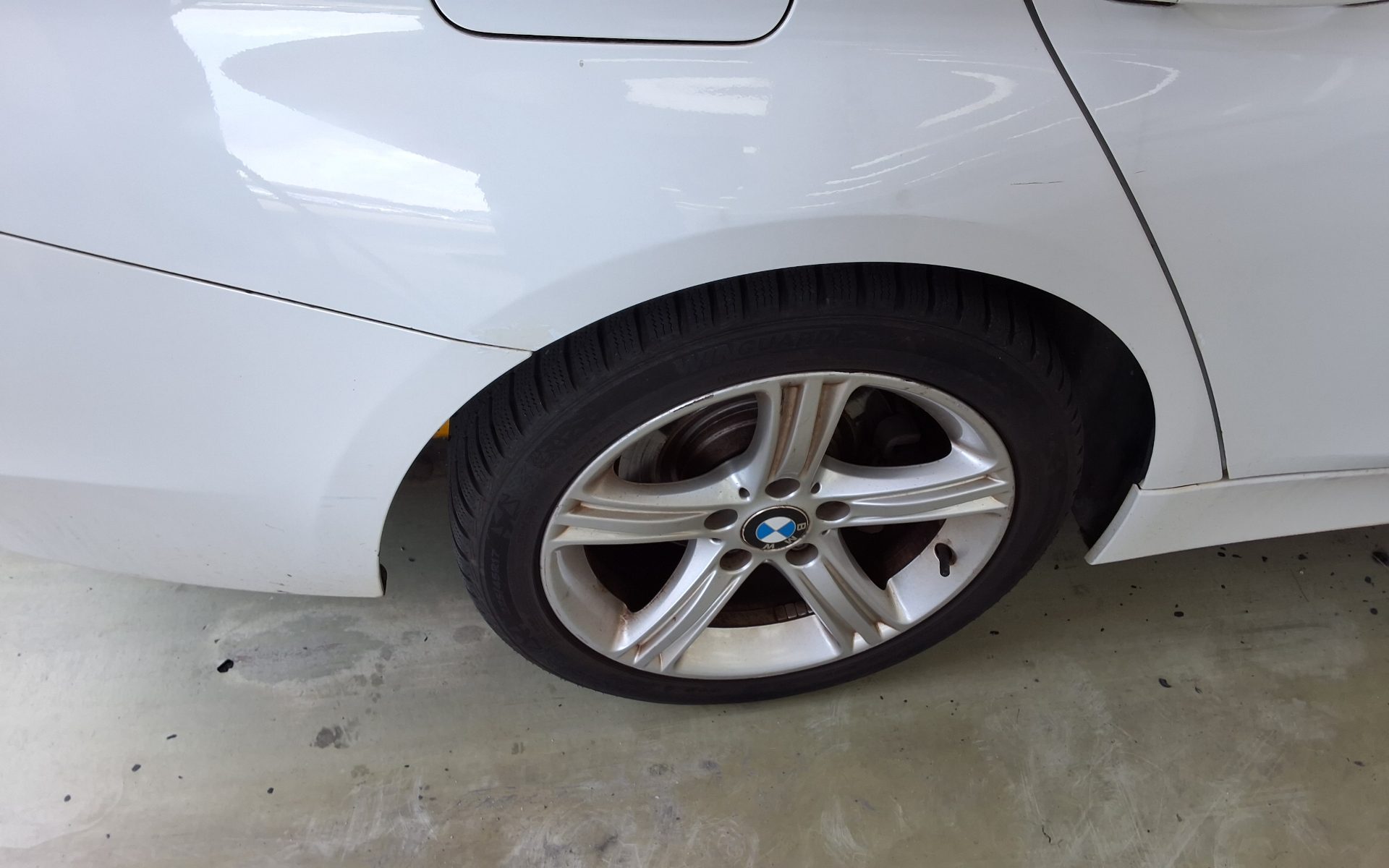 بي إم دبليو 3 Series (6Th Gen) 320D 2013 320d