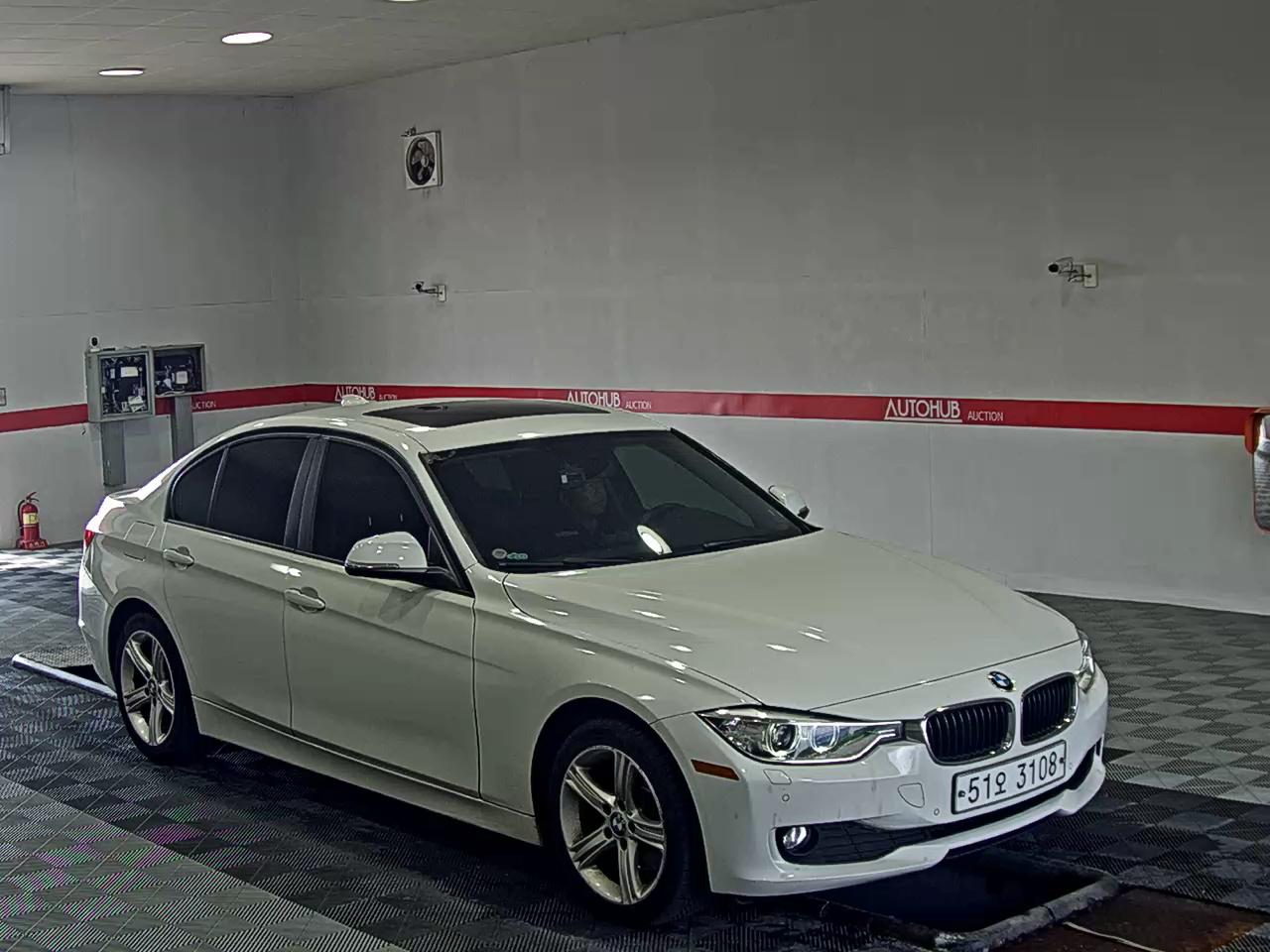 بي إم دبليو 3 Series (6Th Gen) 320D 2013 320d