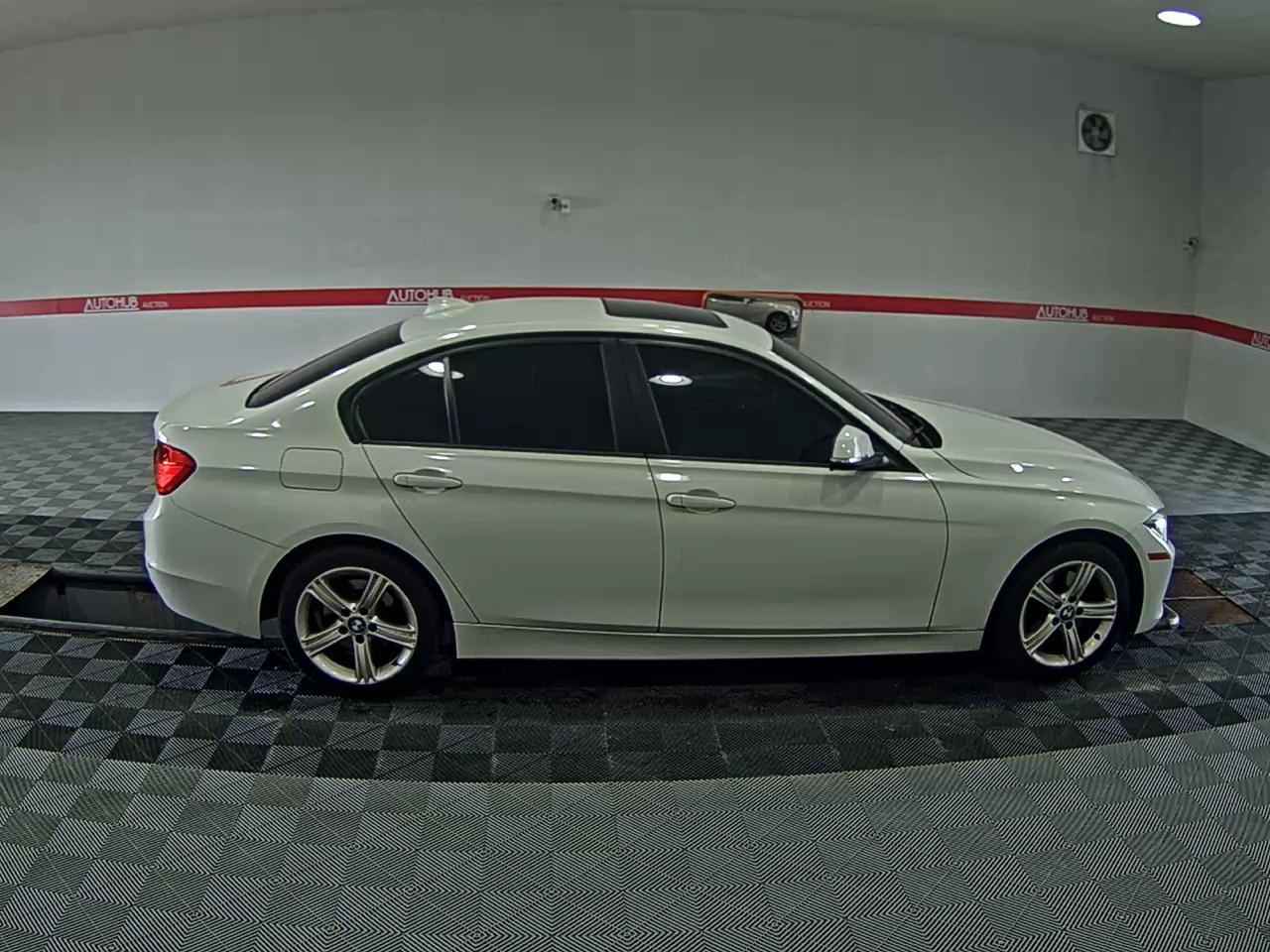 بي إم دبليو 3 Series (6Th Gen) 320D 2013 320d