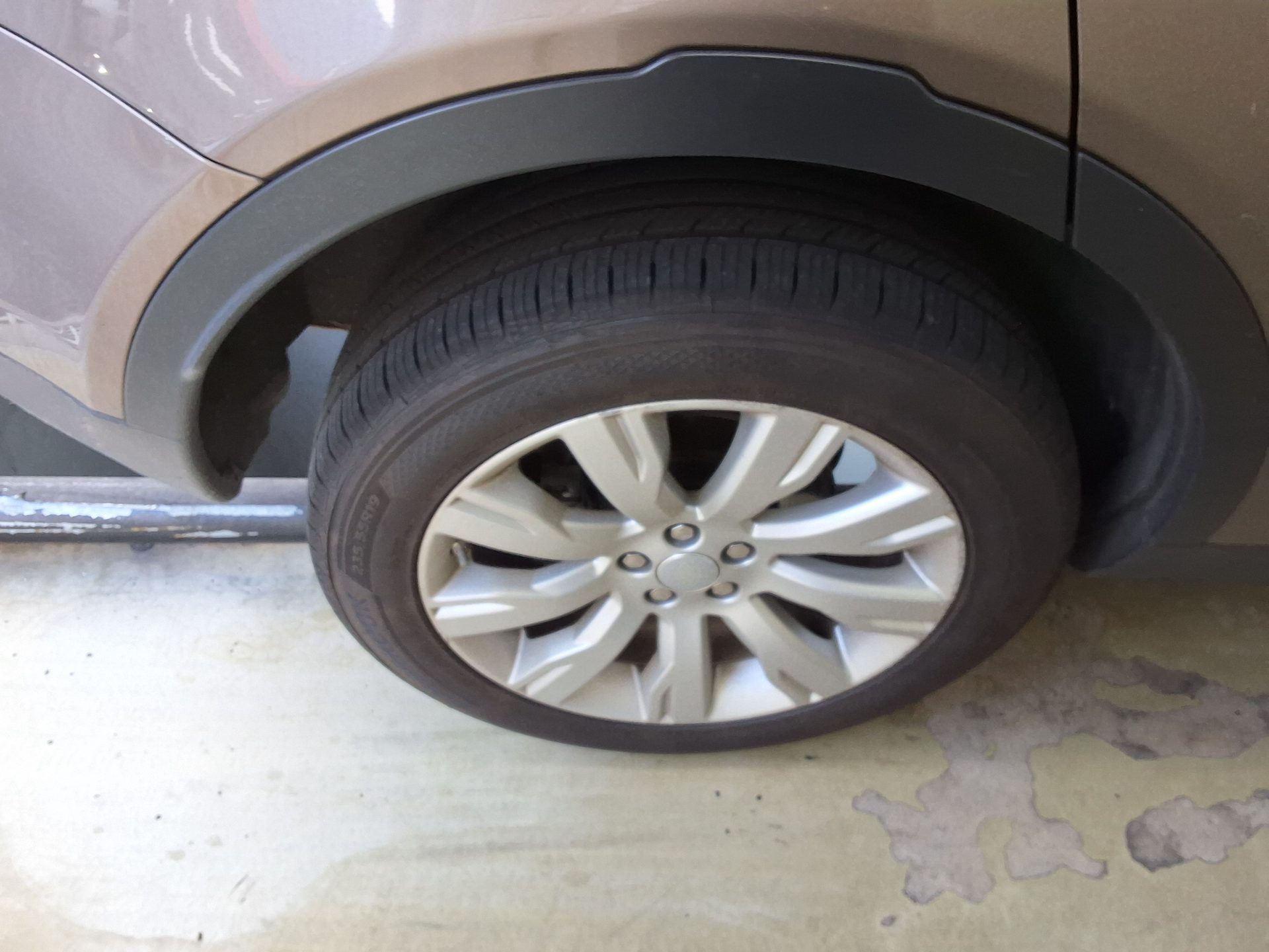 لاند روفر Rover Discovery Sport 2.2 Sd4 Hse لكجري 2015 SPORT فاخر