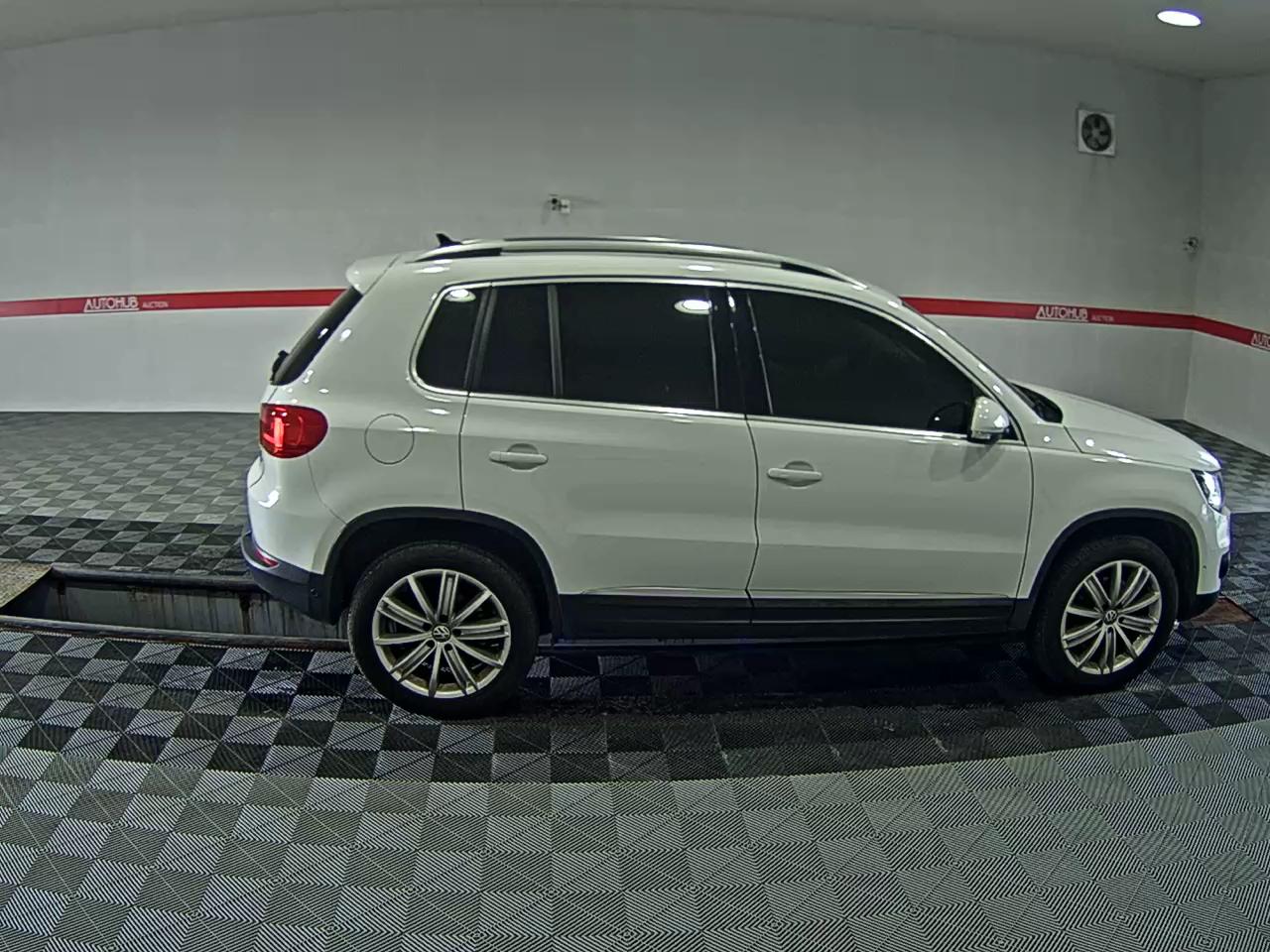 فولكس فاجن تيجوان 2.0 TDI Bluemotion بريميوم 2016 بريميوم