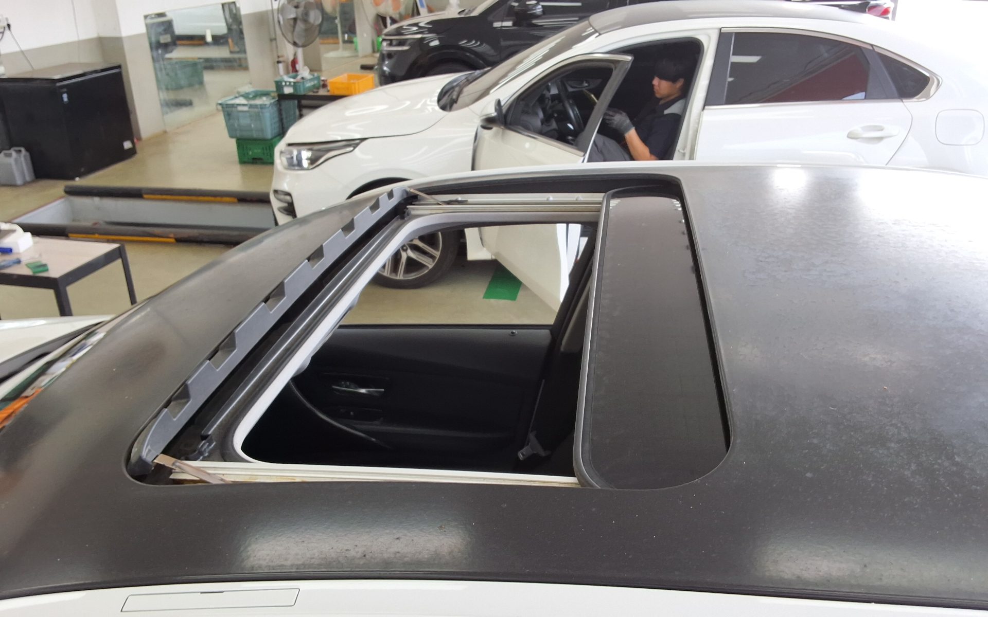 بي إم دبليو 3 Series (6Th Gen) 320D 2012 320d